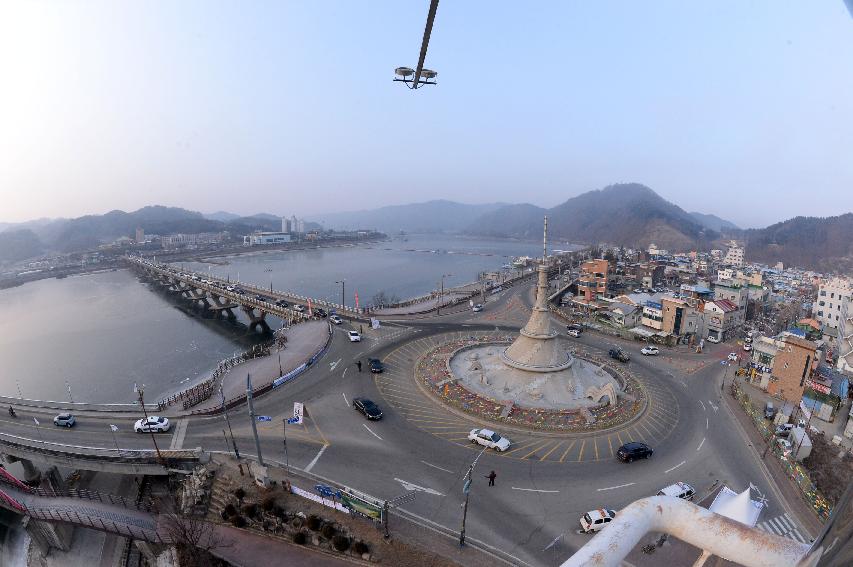 2017 화천산천어축제 원형 로타리 전경 의 사진