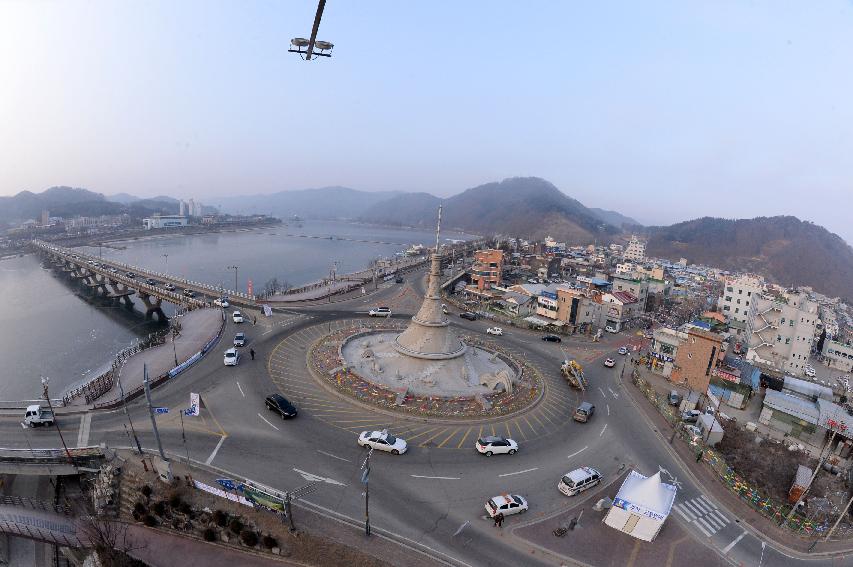 2017 화천산천어축제 원형 로타리 전경 의 사진