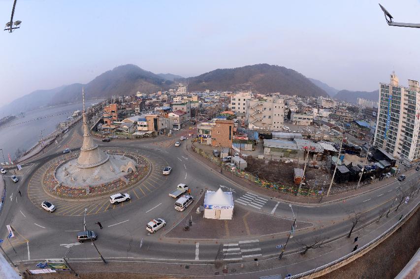 2017 화천산천어축제 원형 로타리 전경 의 사진