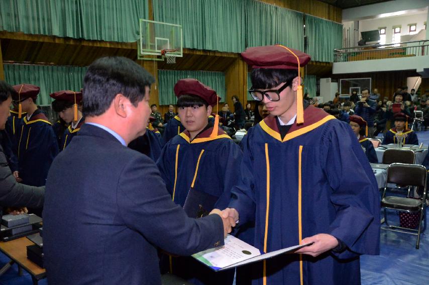 2017 간동 중 고등학교 졸업식 의 사진