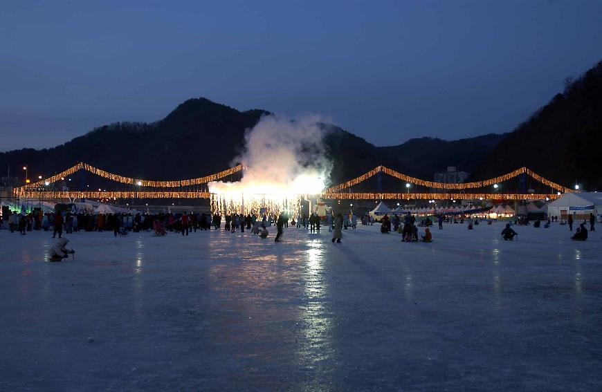 산천어축제폐회식 의 사진