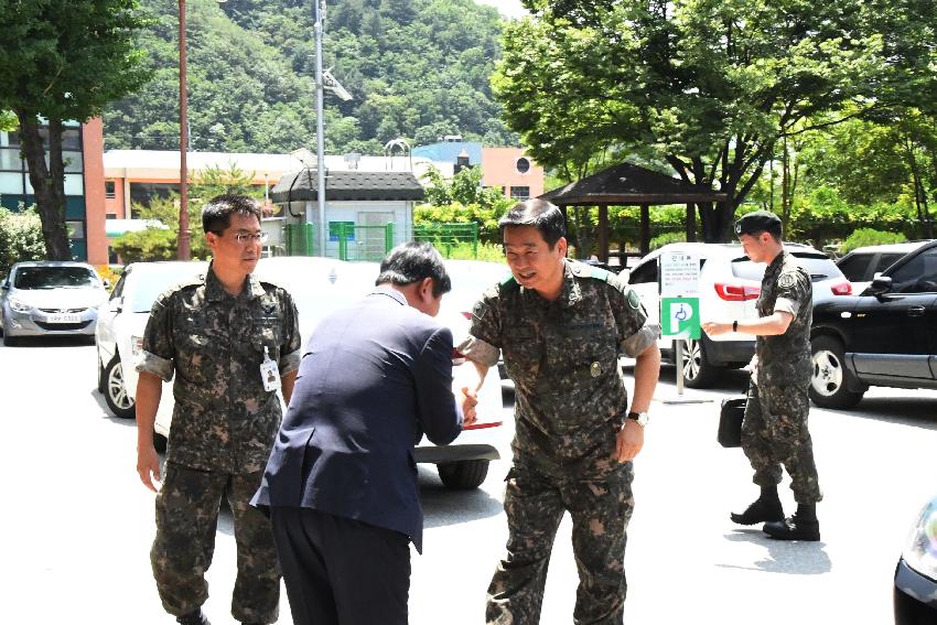 2017 민군관 상생발전을 위한 군장병 문화관람권 증정식 의 사진