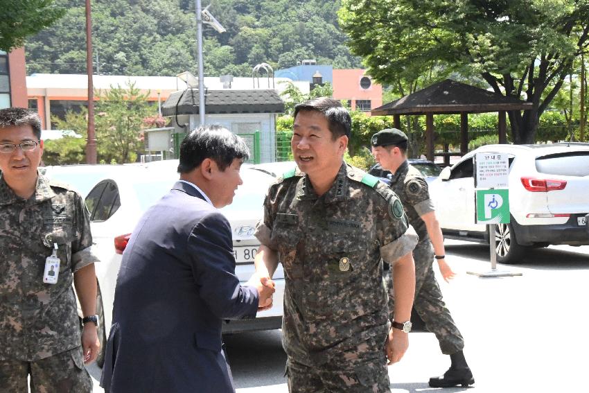 2017 민군관 상생발전을 위한 군장병 문화관람권 증정식 의 사진