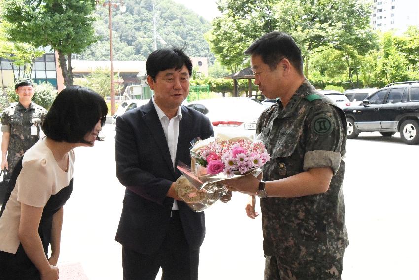 2017 민군관 상생발전을 위한 군장병 문화관람권 증정식 의 사진