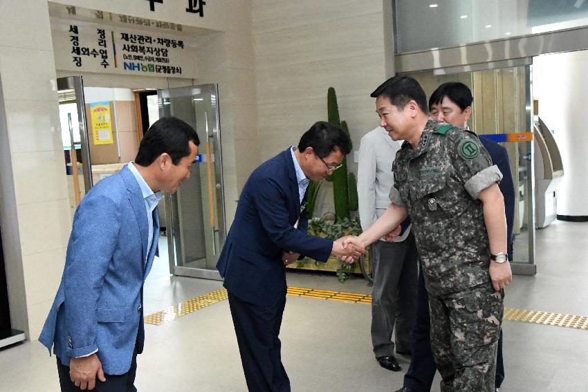 2017 민군관 상생발전을 위한 군장병 문화관람권 증정식 의 사진