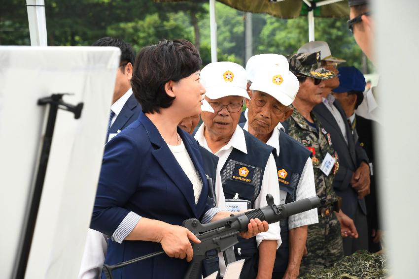 2017 육군 제7보병사단 제68주년 사단창설 기념행사 의 사진