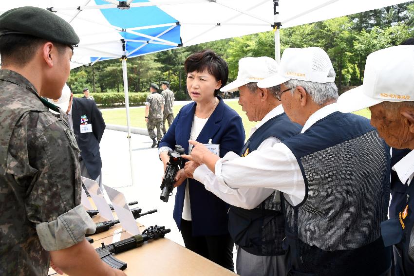 2017 육군 제7보병사단 제68주년 사단창설 기념행사 의 사진