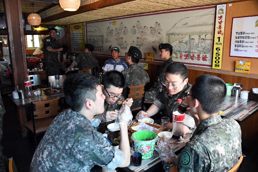 2017 육군 제7보병사단 제68주년 사단창설 기념행사 의 사진