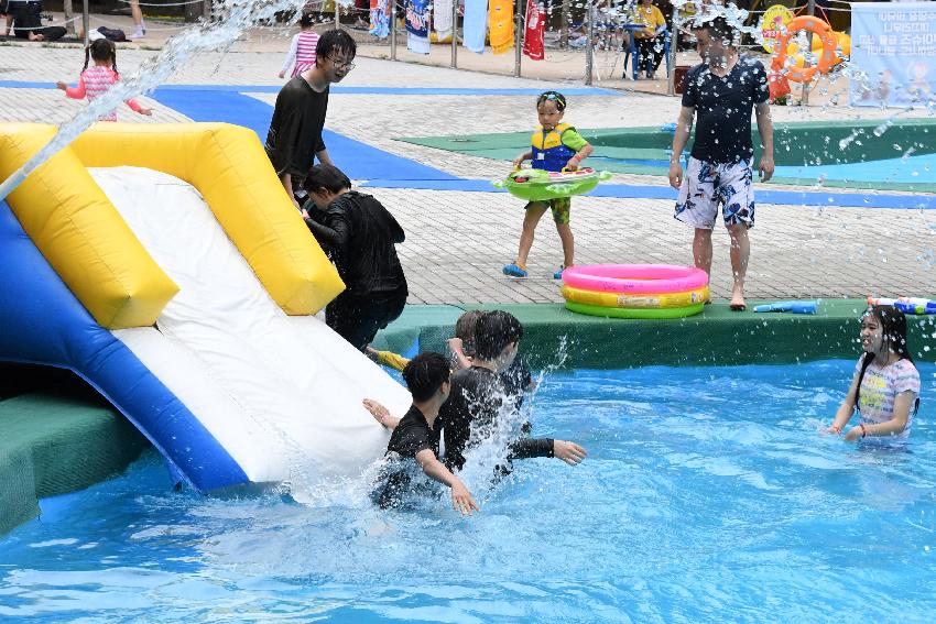 2017 물의나라화천 쪽배축제 봉어섬 전경 의 사진