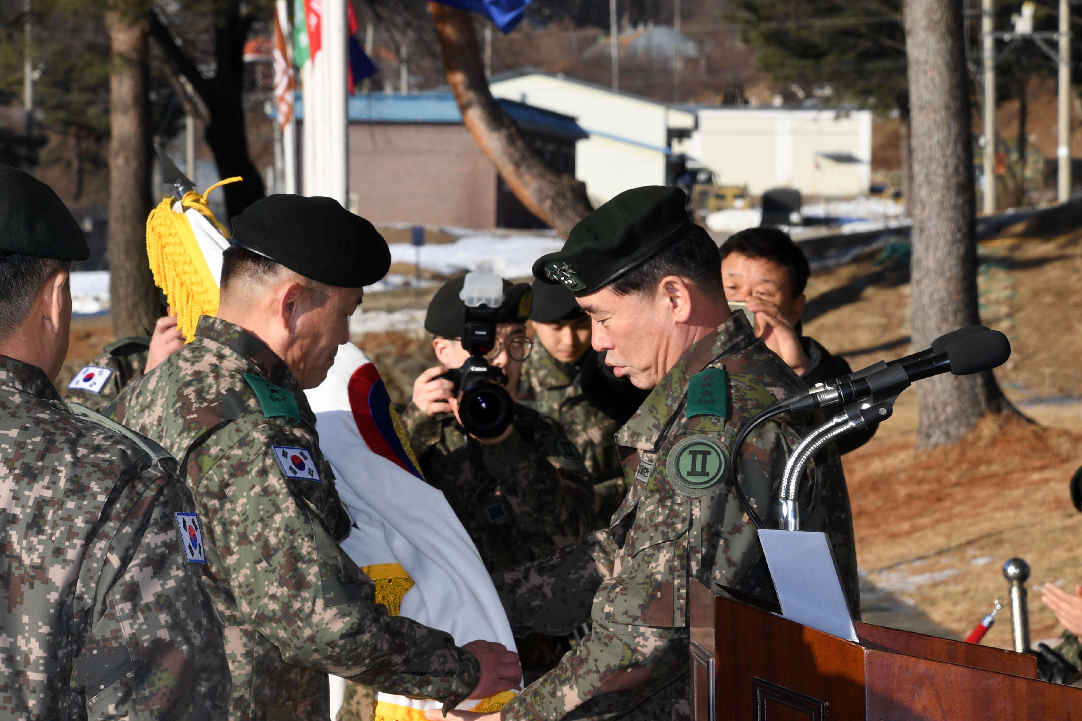 육군 제15보병사단장 이취임식 의 사진