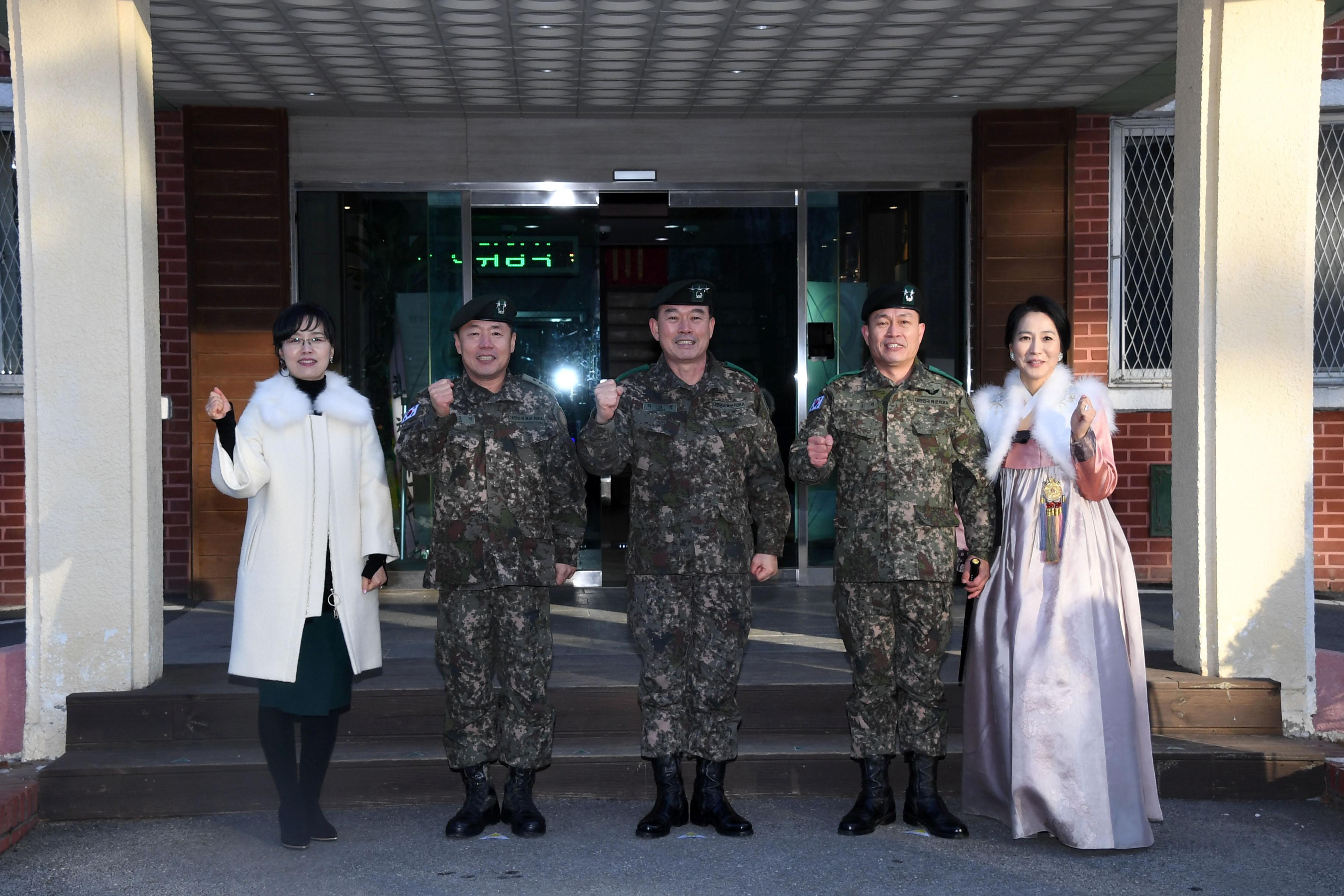 육군 제15보병사단장 이취임식 의 사진