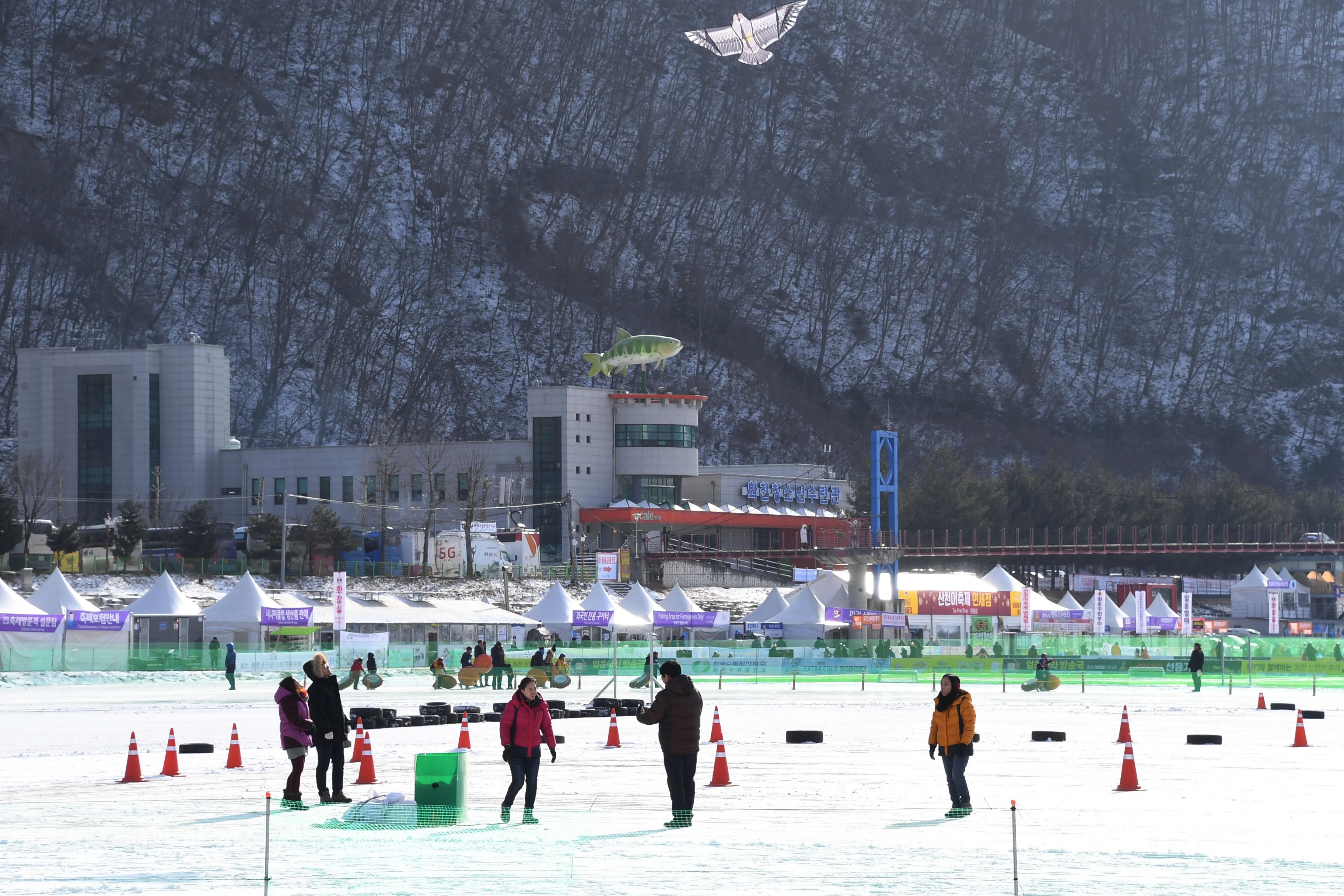 2018 화천산천어축제장 축제 도우미 의 사진