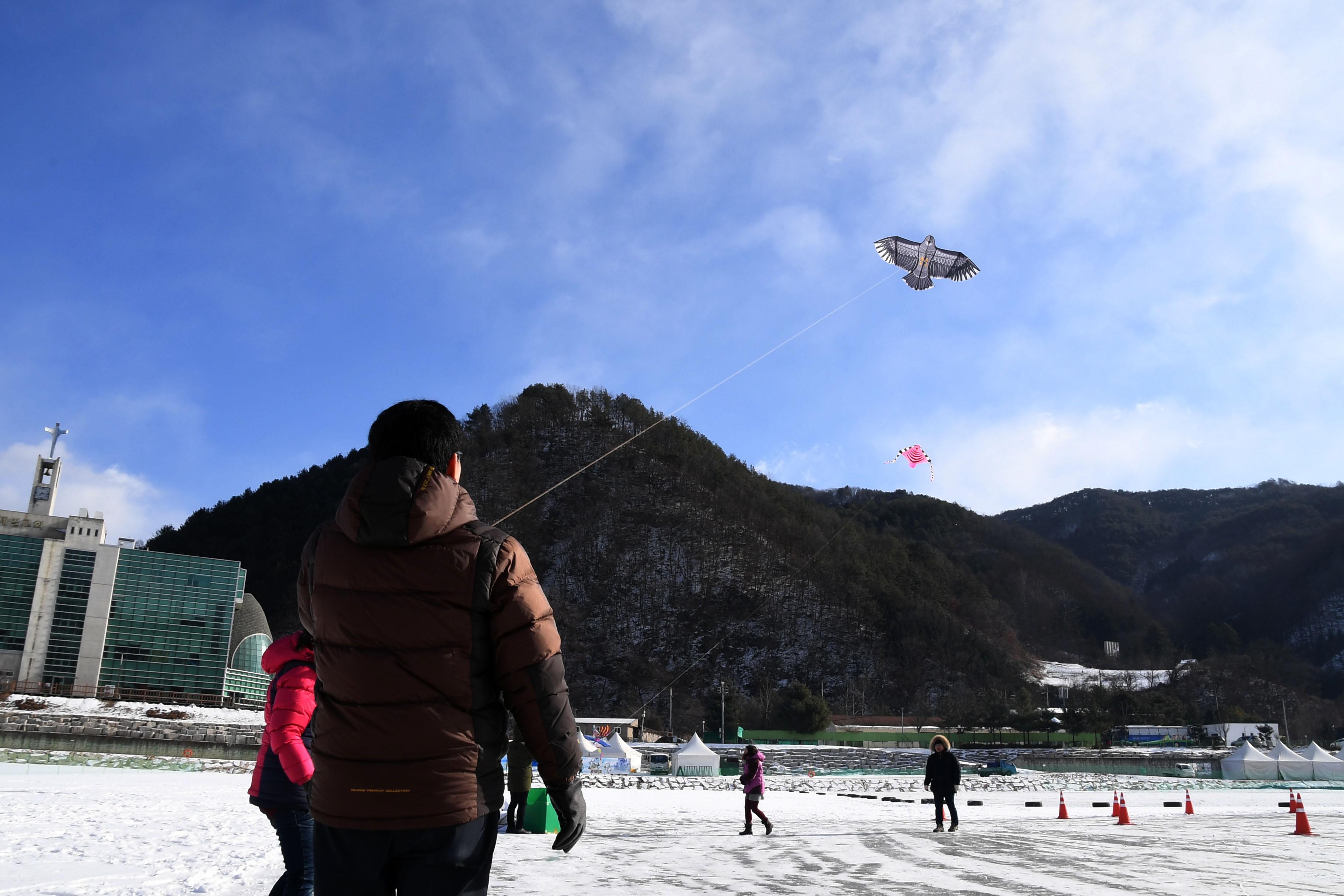 2018 화천산천어축제장 축제 도우미 의 사진