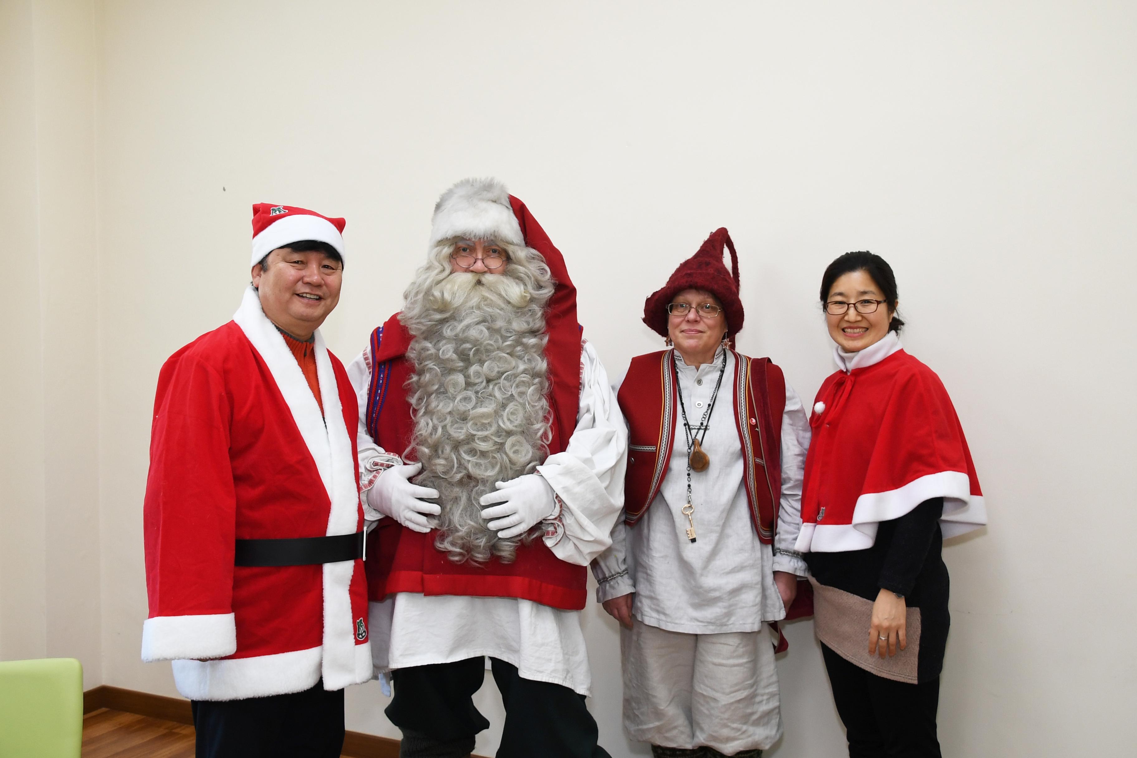 2018 화천산천어축제 핀란드 산타 초청 행사 의 사진