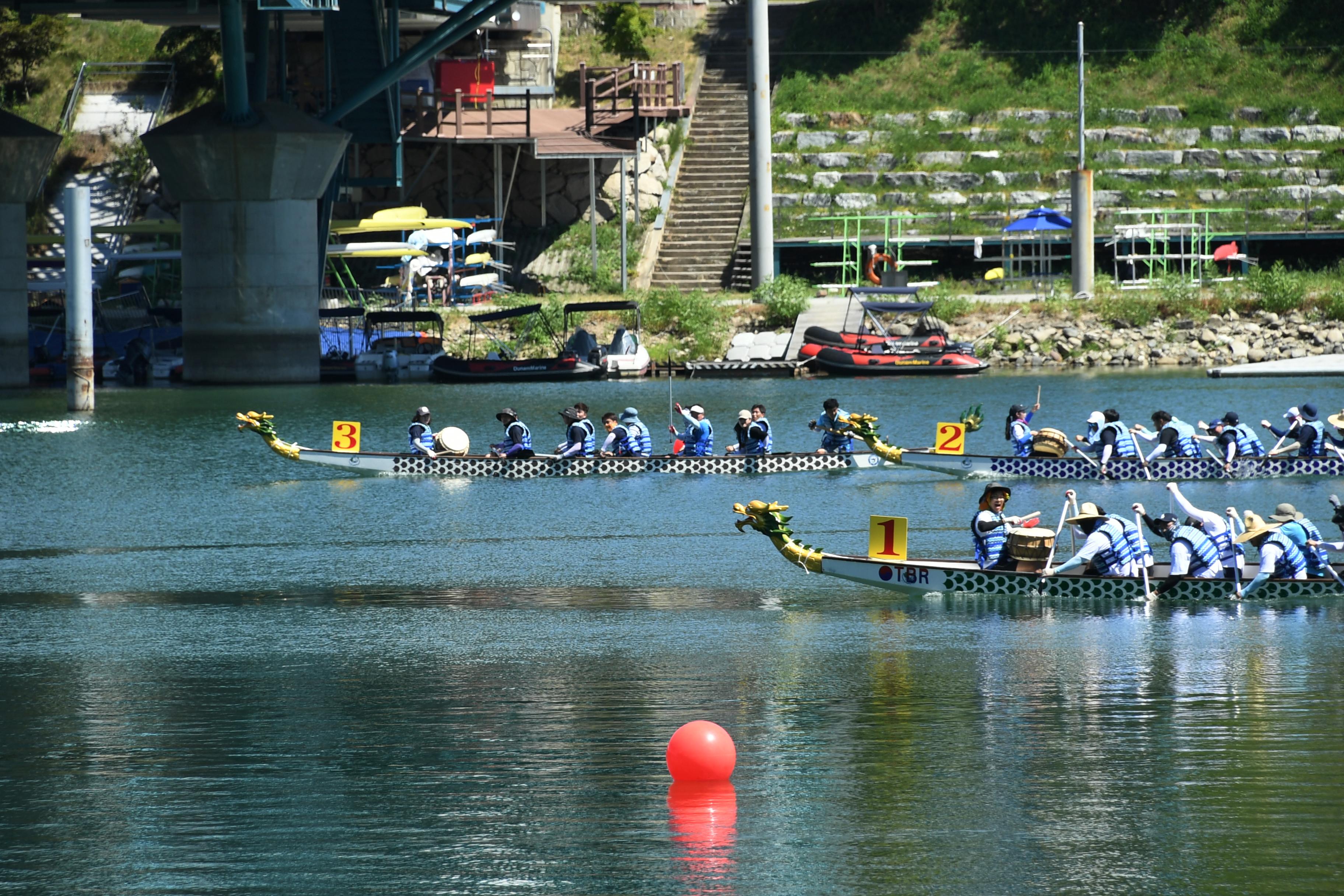 2018 화천쪽배축제 공무원 산천호 경주대회 의 사진