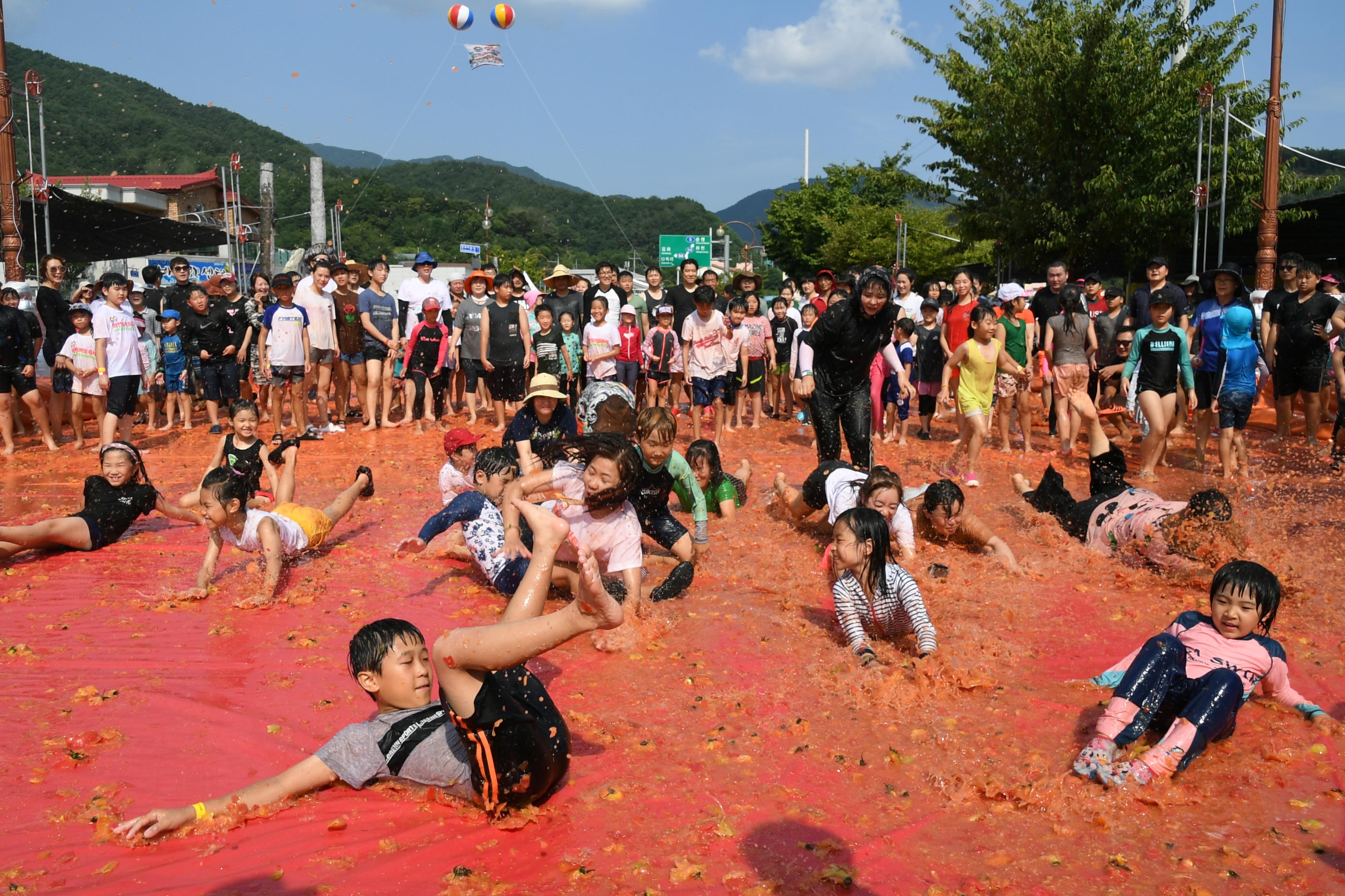 2018 화천토마토축제 황금반지를 찾아라 의 사진