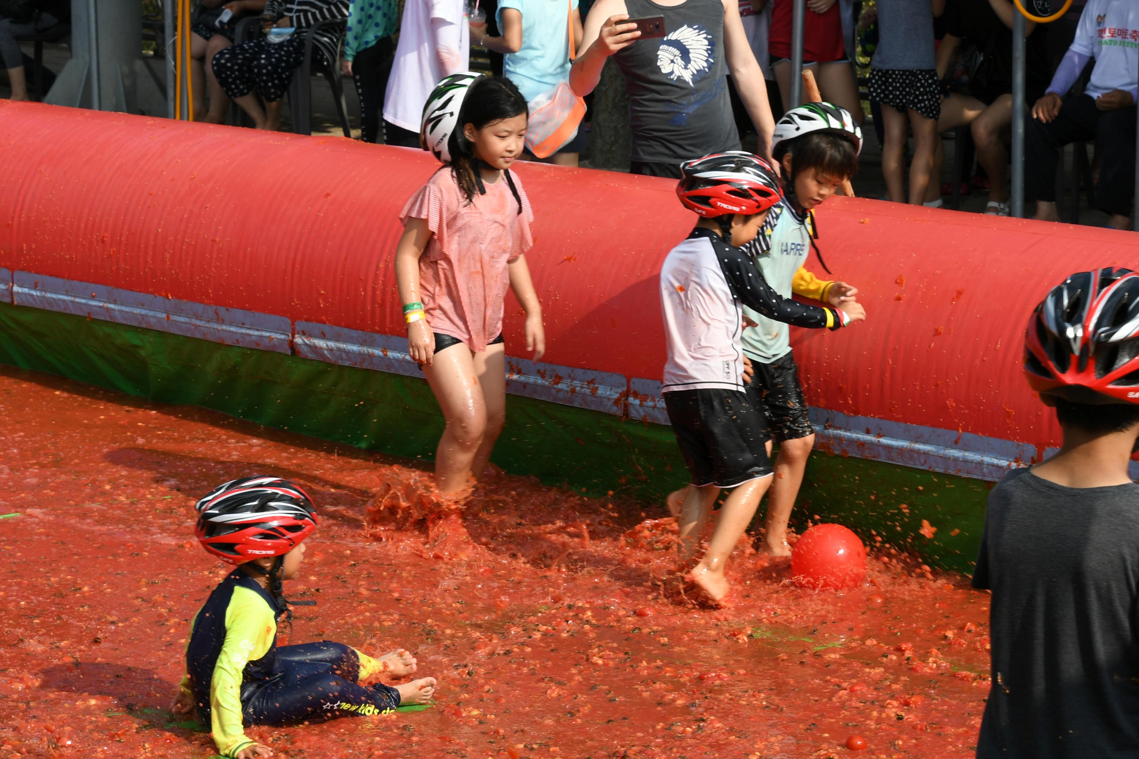 2018 화천토마토축제 황금반지를 찾아라 의 사진