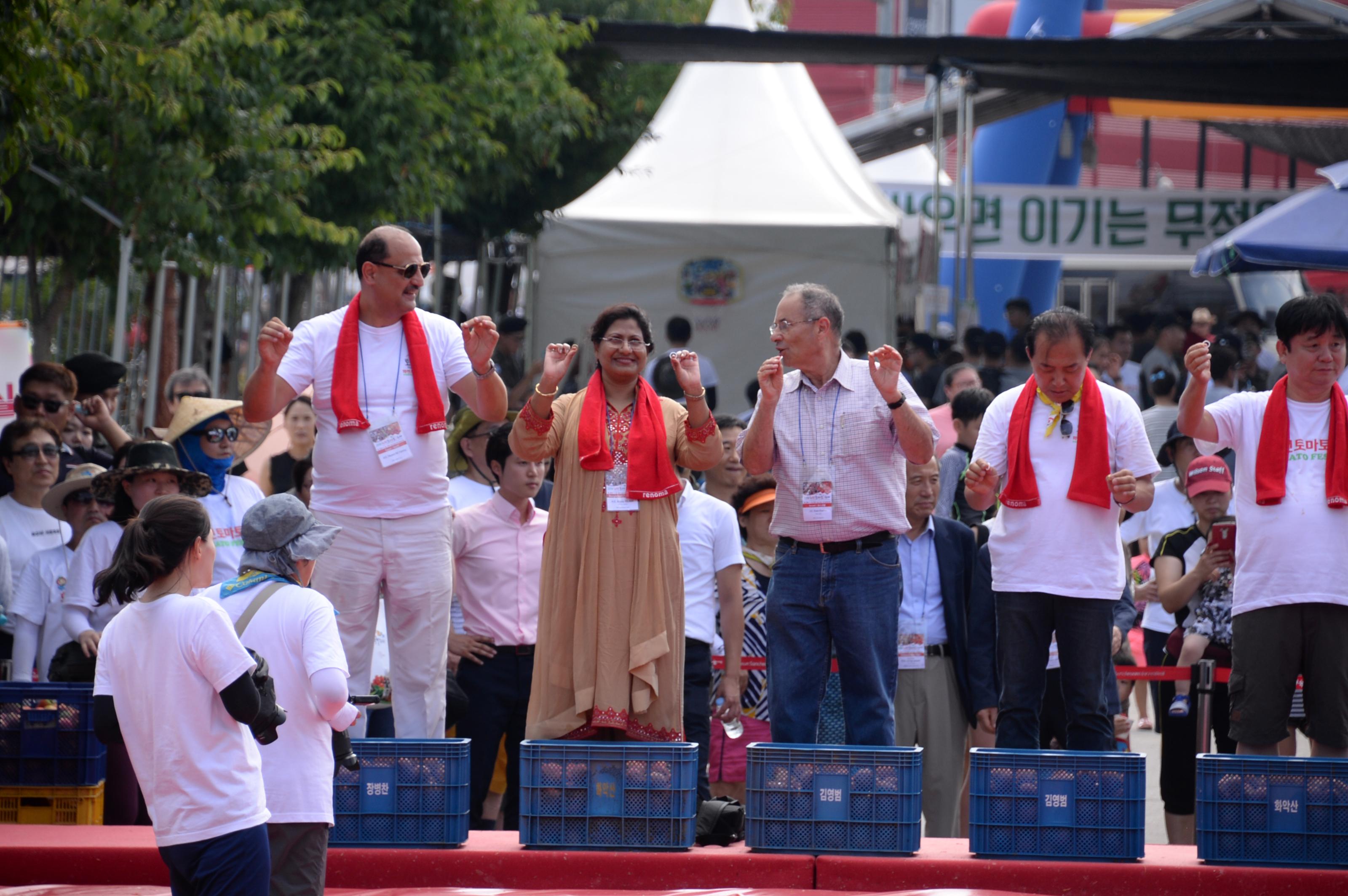 2018 화천토마토축제 주한대사 초청 황금반지를 찾아라 의 사진