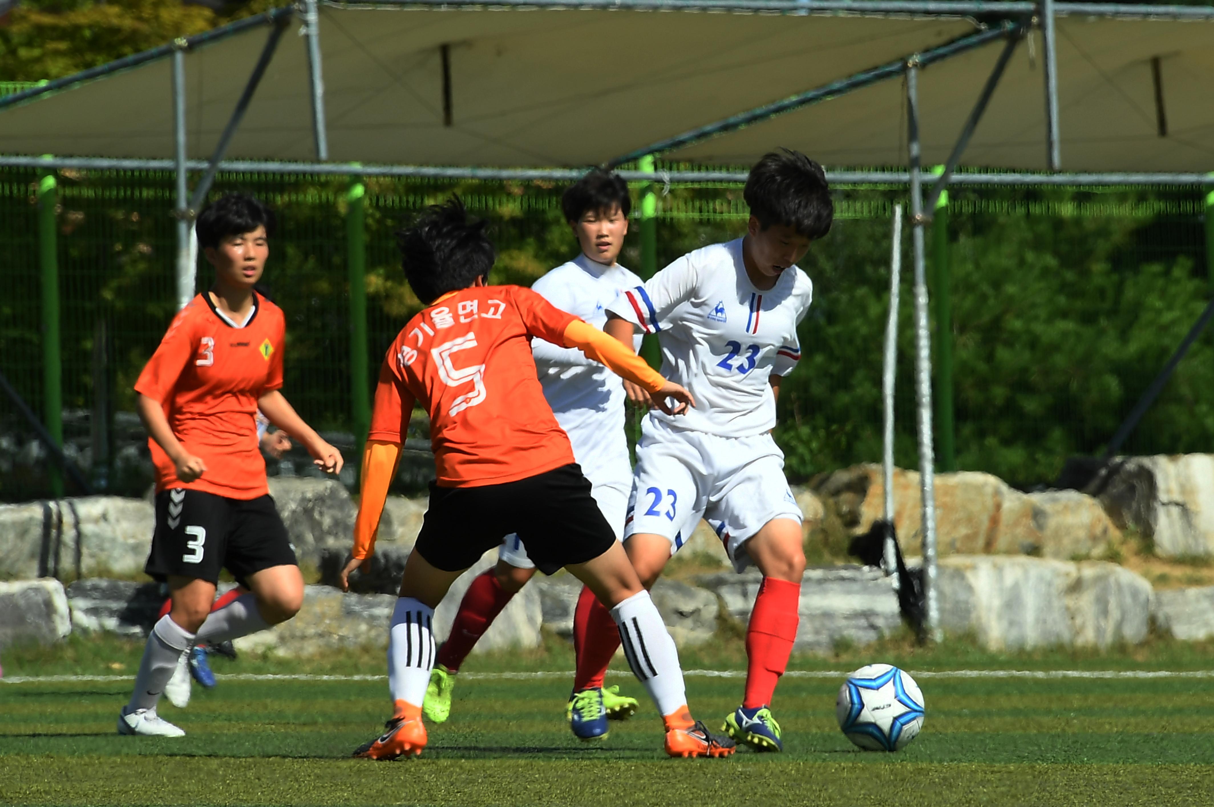 물의나라 화천 2018 추계 한국여자축구연맹전 의 사진