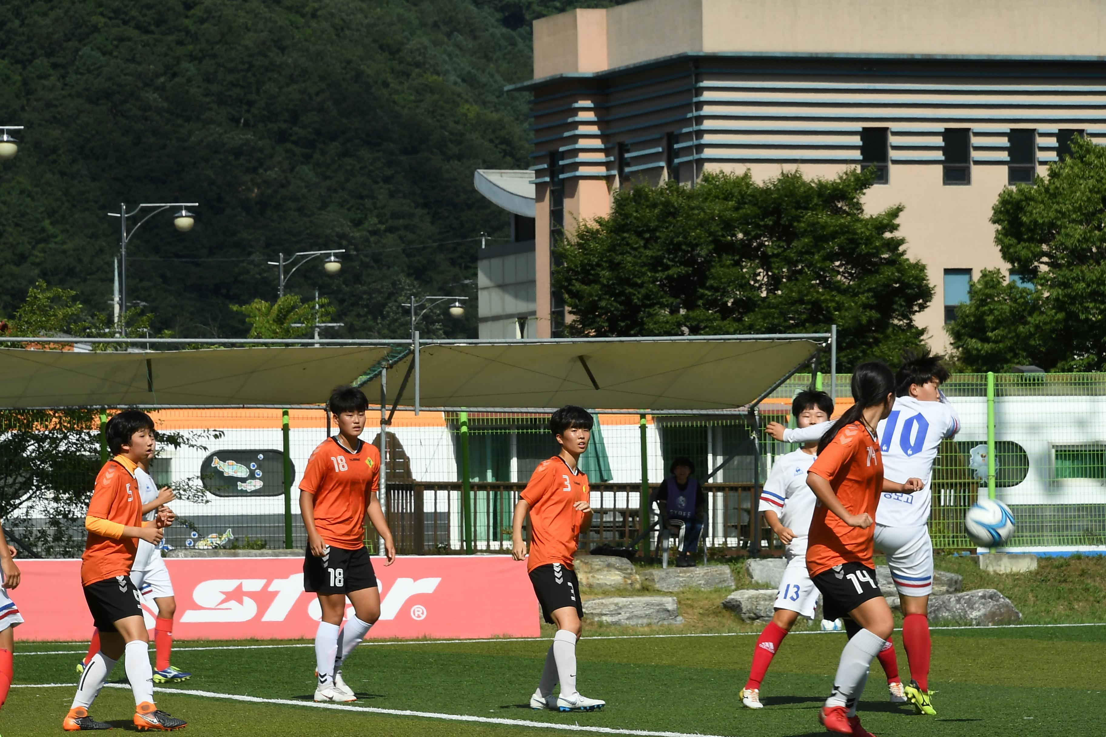 물의나라 화천 2018 추계 한국여자축구연맹전 의 사진