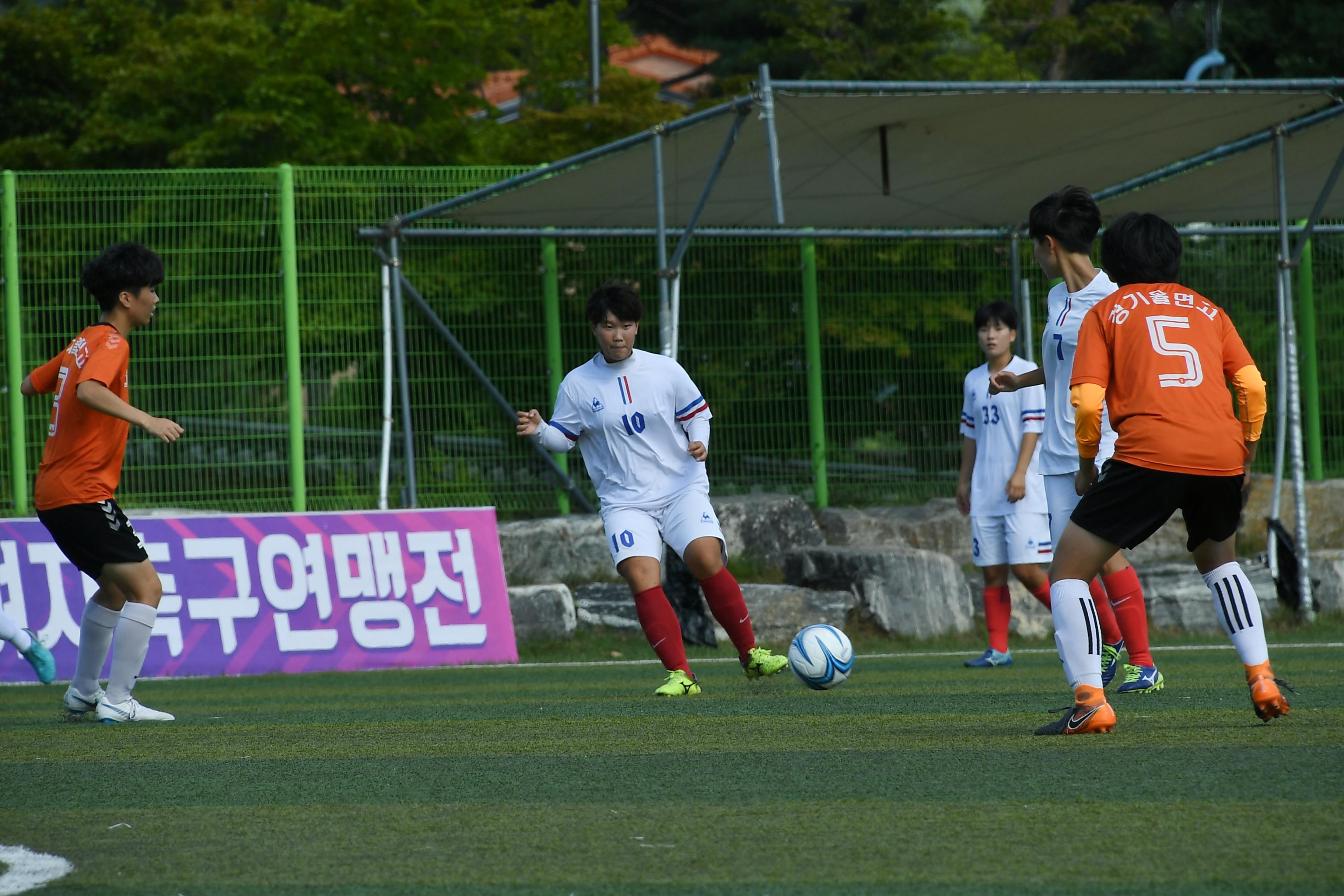 물의나라 화천 2018 추계 한국여자축구연맹전 의 사진