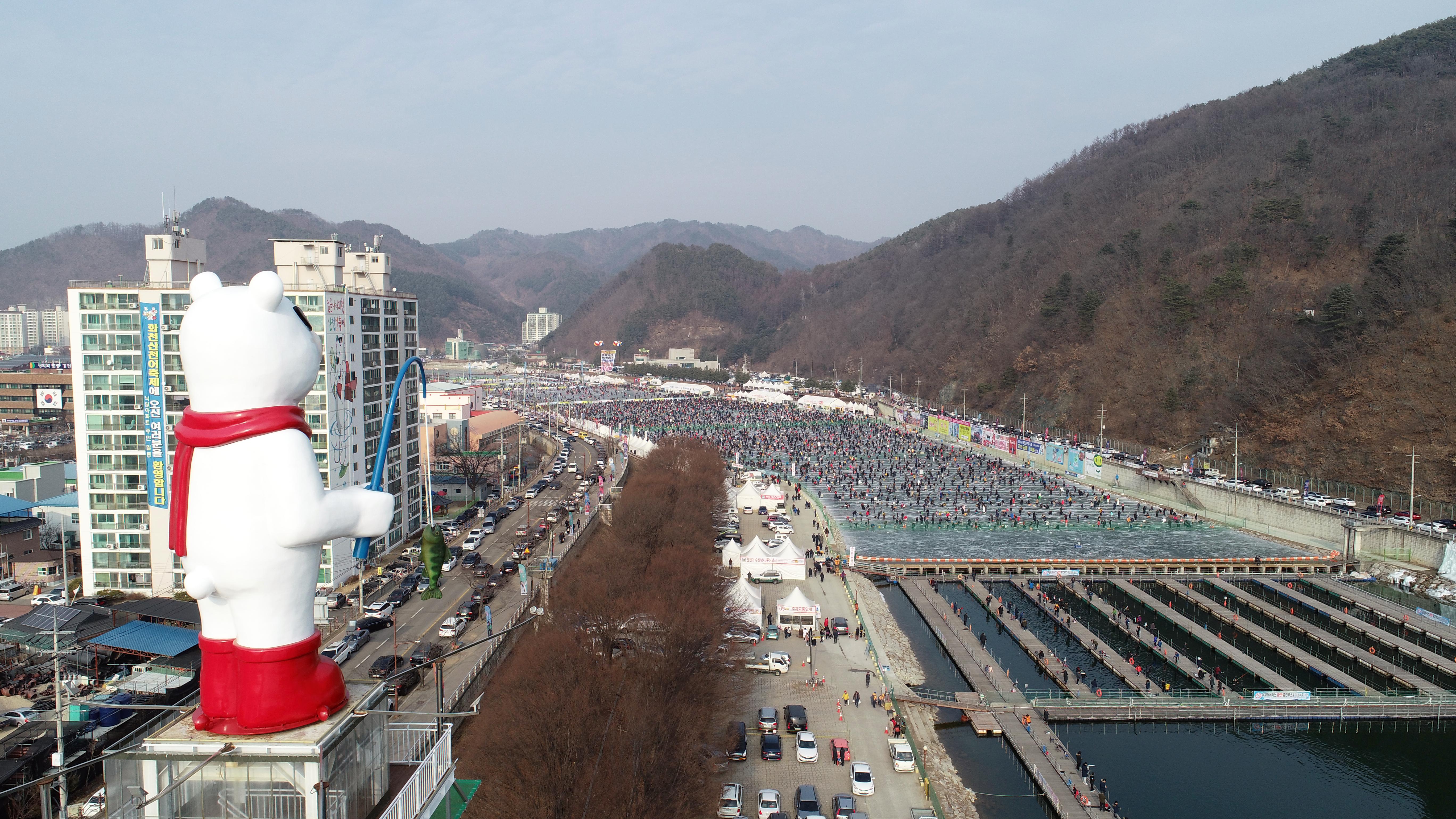 2019 화천산천어축제장 드론 항공촬영 의 사진