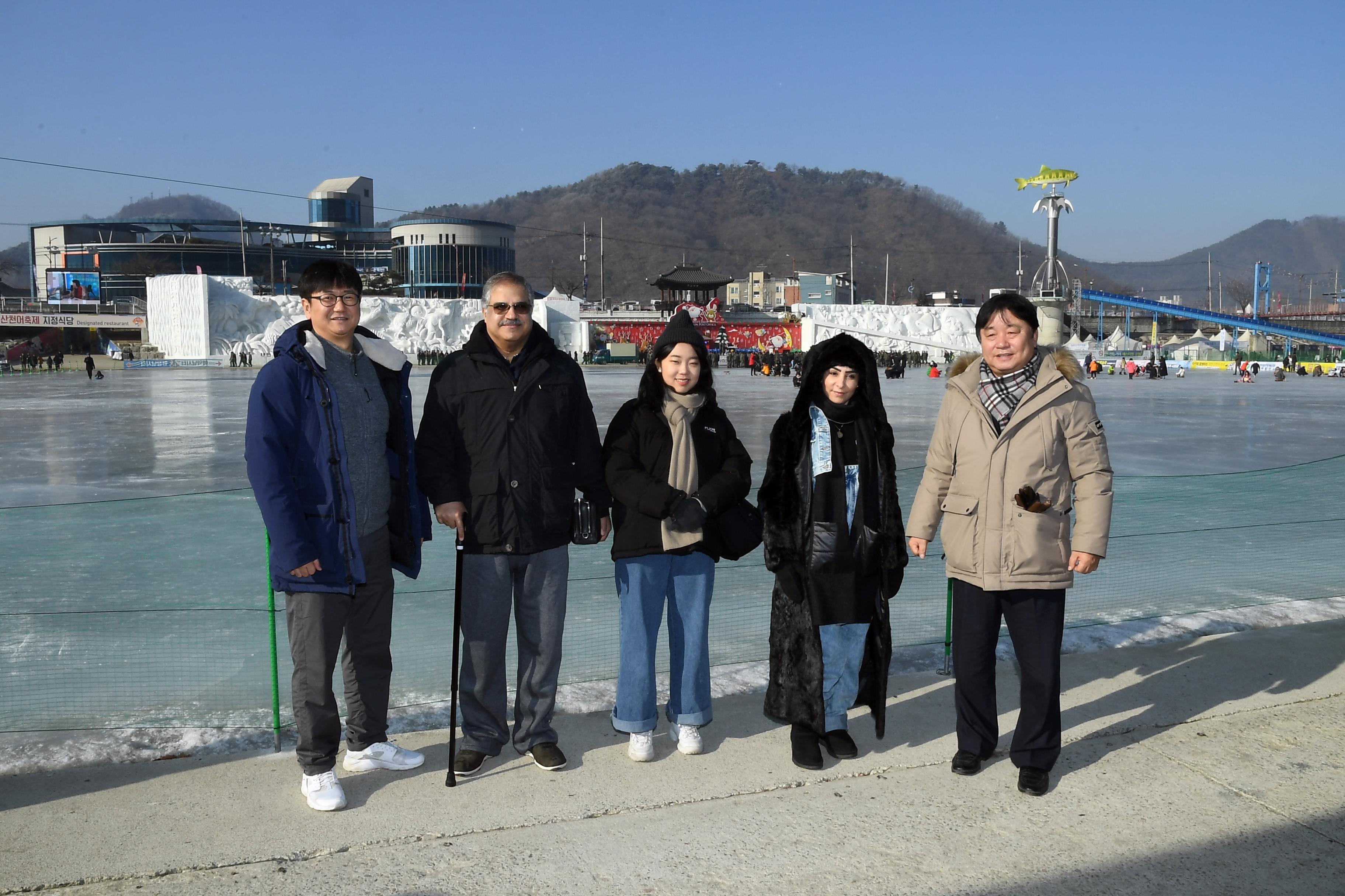 2019 화천산천어축제장 쿠웨이트 유명 인스타그래머인 슈루크살민 김채림 유튜버 방문 의 사진