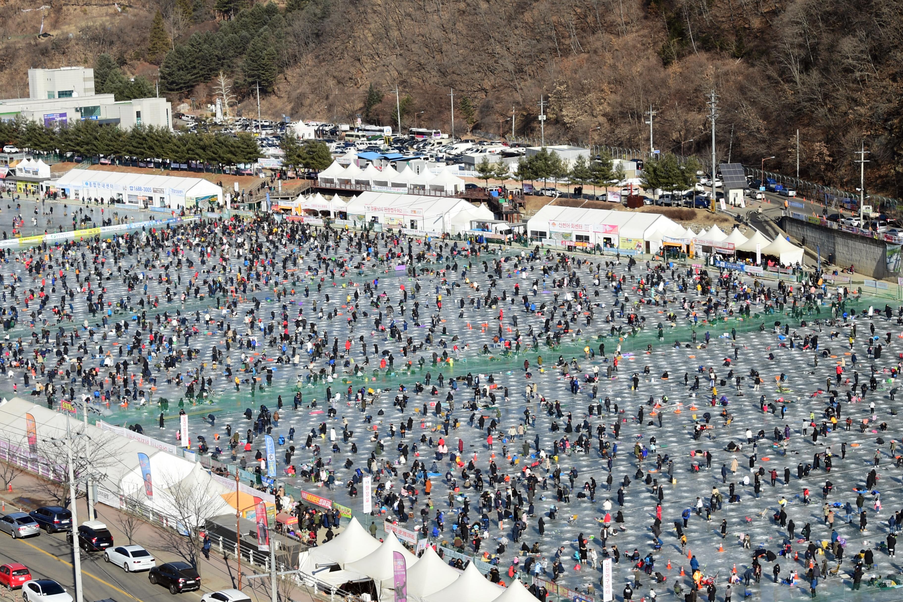 2019 화천산천어축제장 전경 의 사진