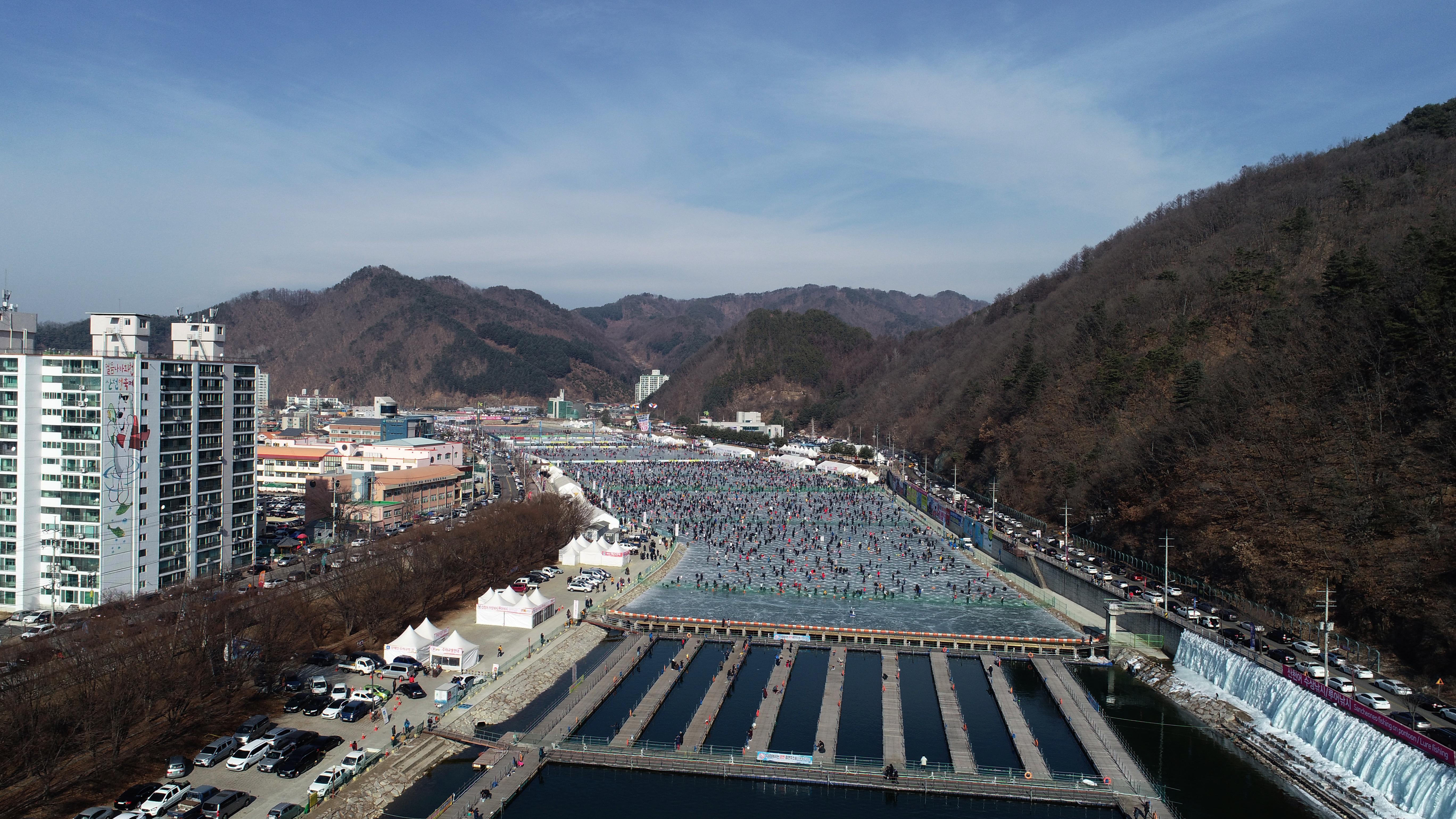 2019 화천산천어축제장 드론 촬영 전경 의 사진