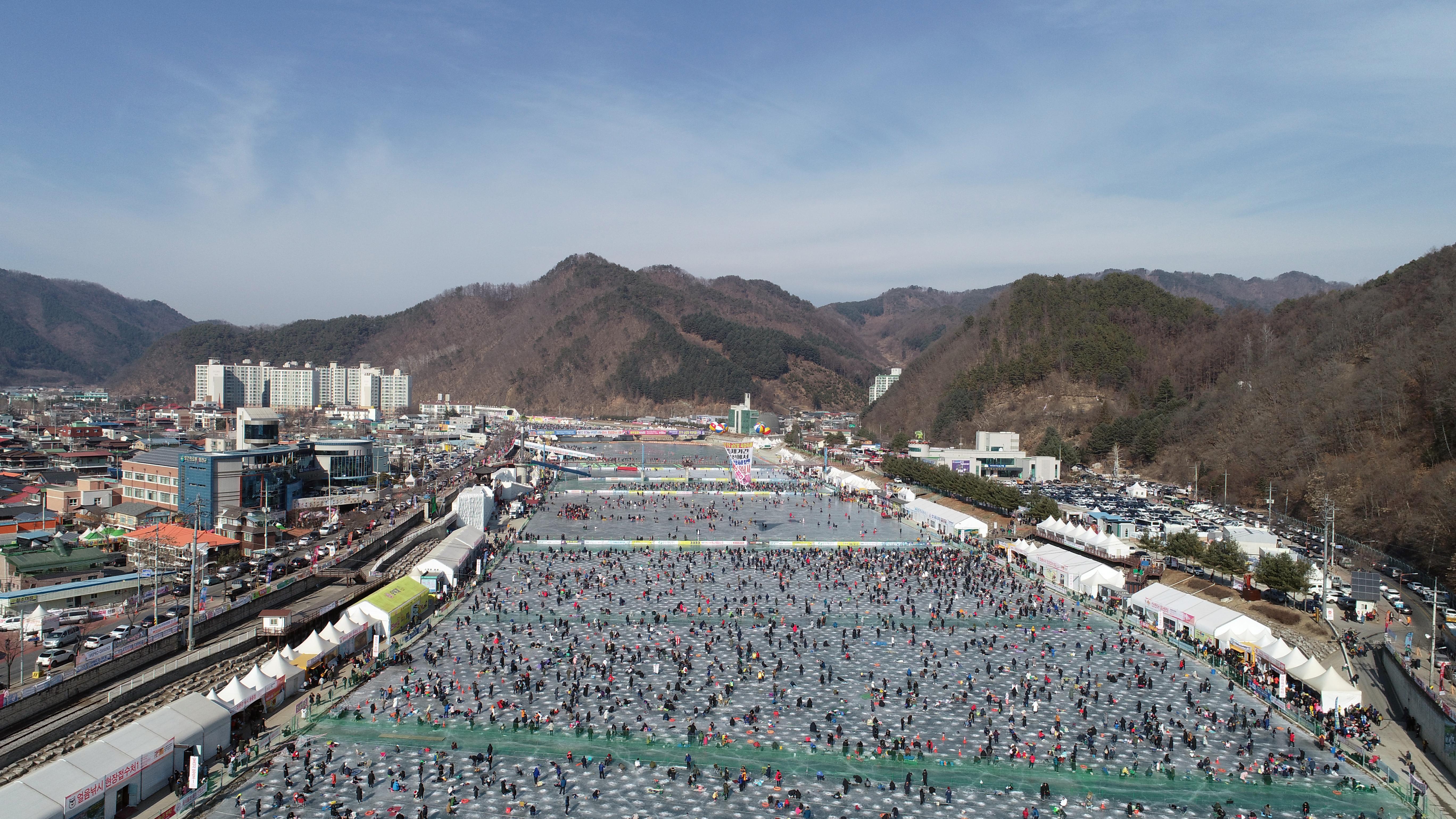 2019 화천산천어축제장 드론 촬영 전경 의 사진