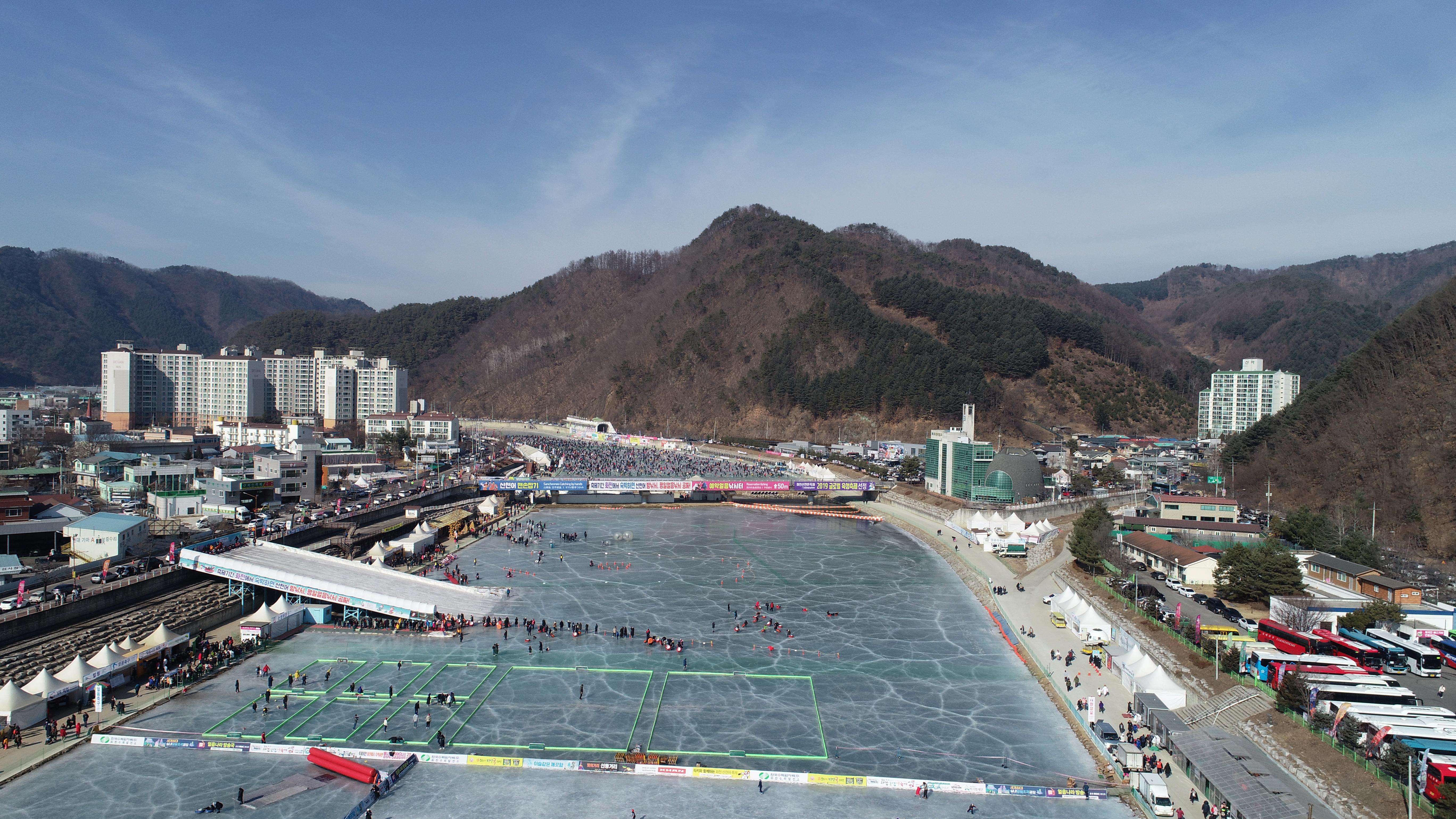 2019 화천산천어축제장 드론 촬영 전경 의 사진