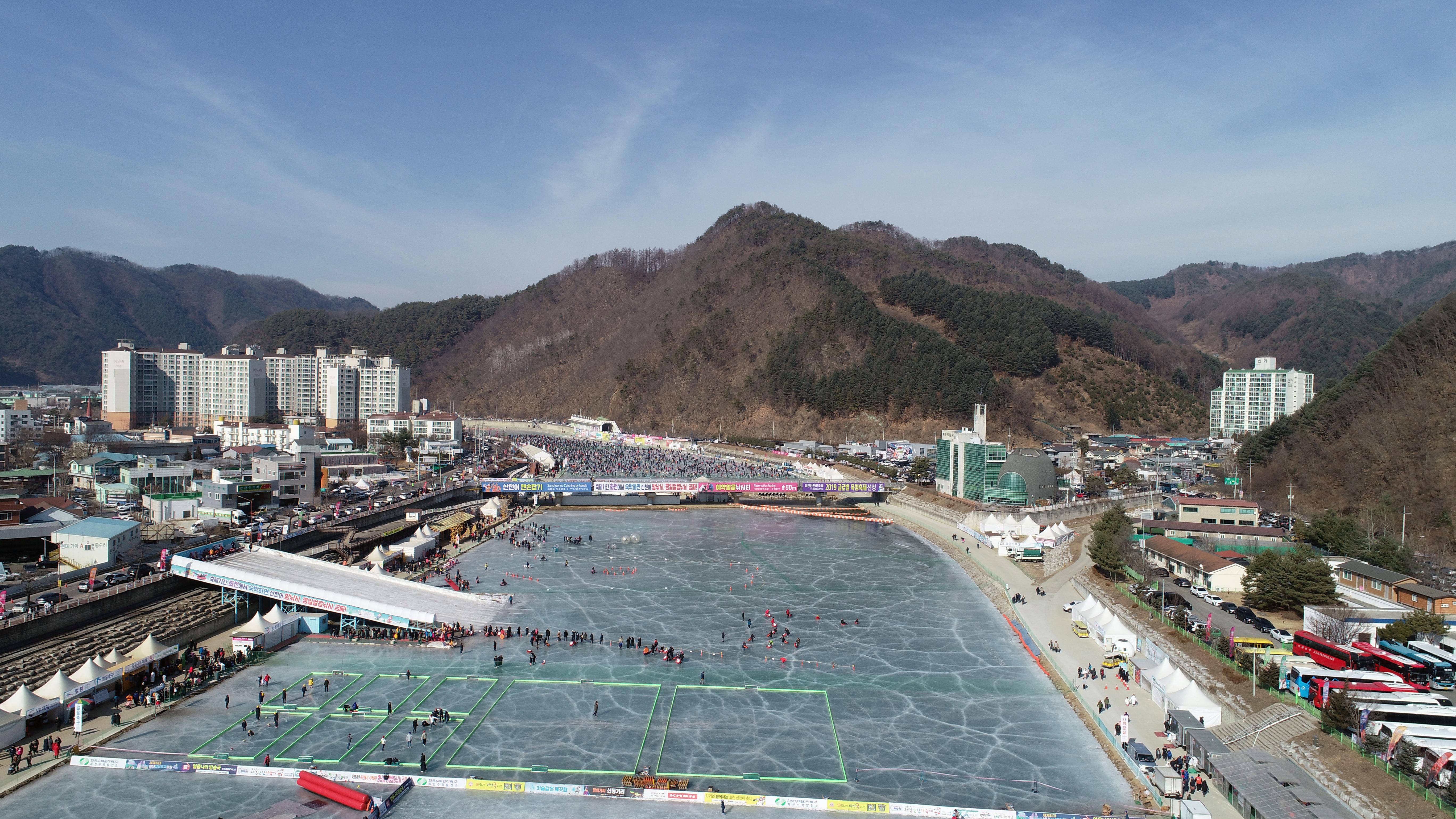 2019 화천산천어축제장 드론 촬영 전경 의 사진