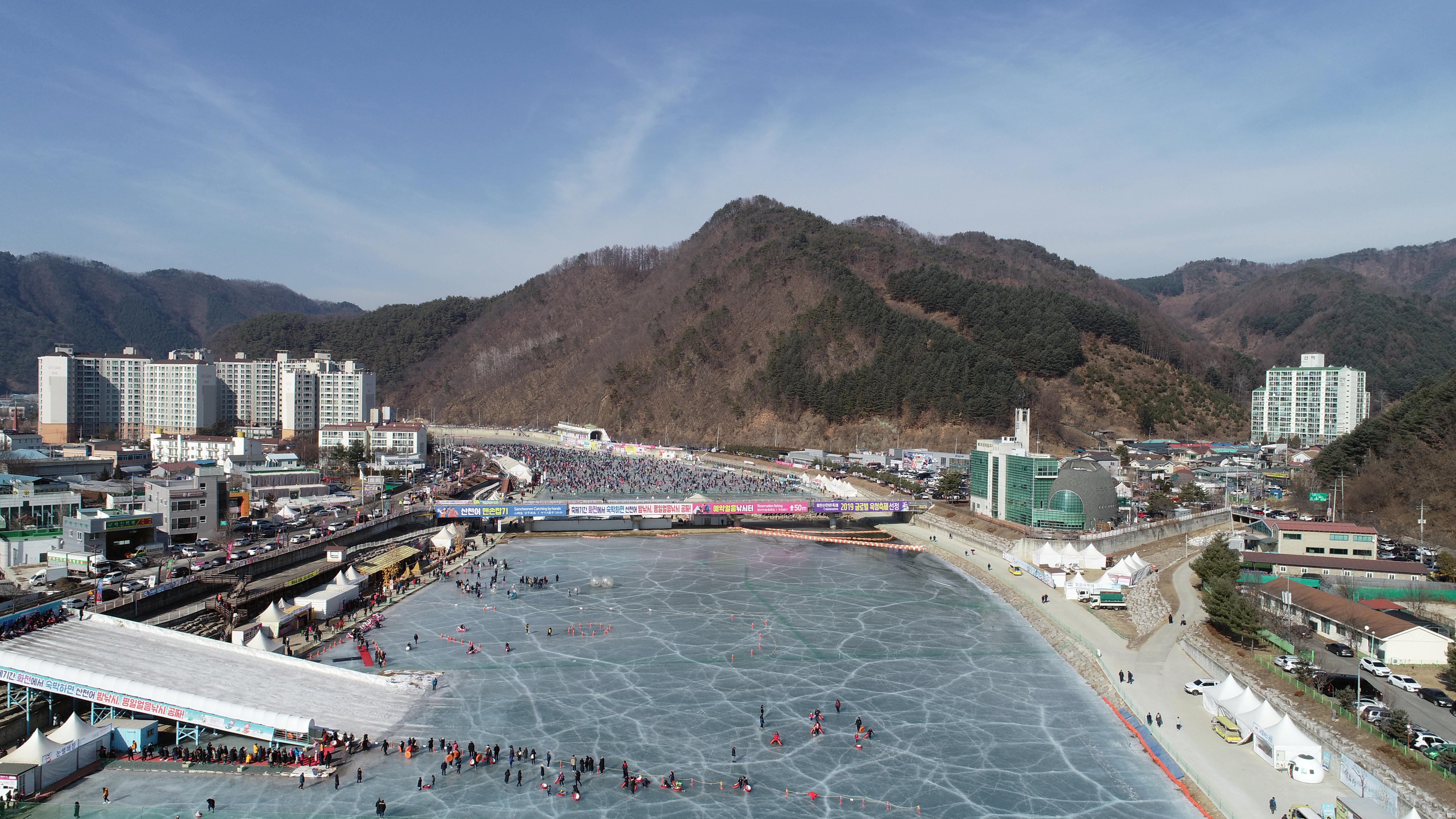 2019 화천산천어축제장 드론 촬영 전경 의 사진