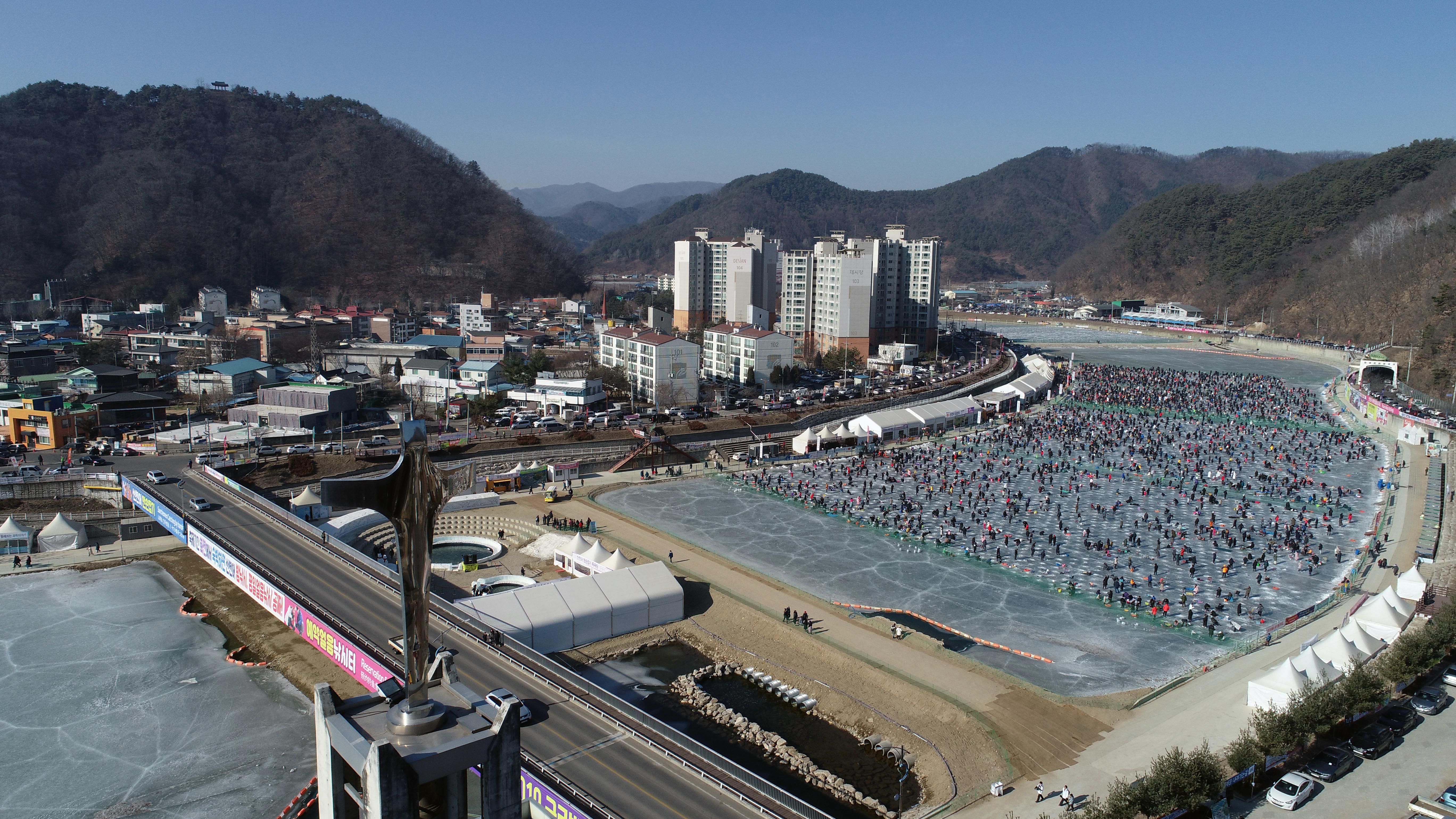 2019 화천산천어축제장 드론 촬영 전경 의 사진