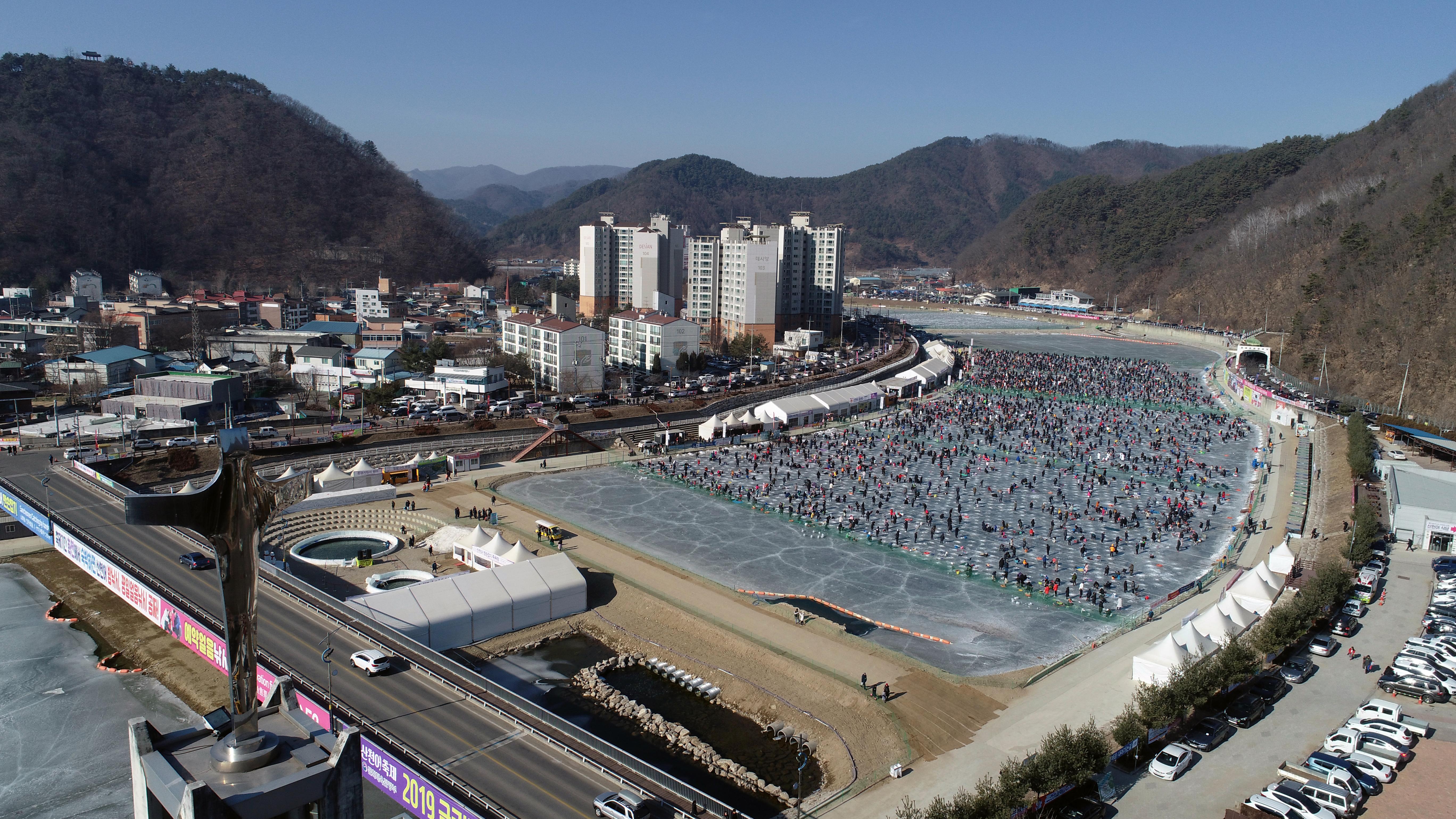 2019 화천산천어축제장 드론 촬영 전경 의 사진