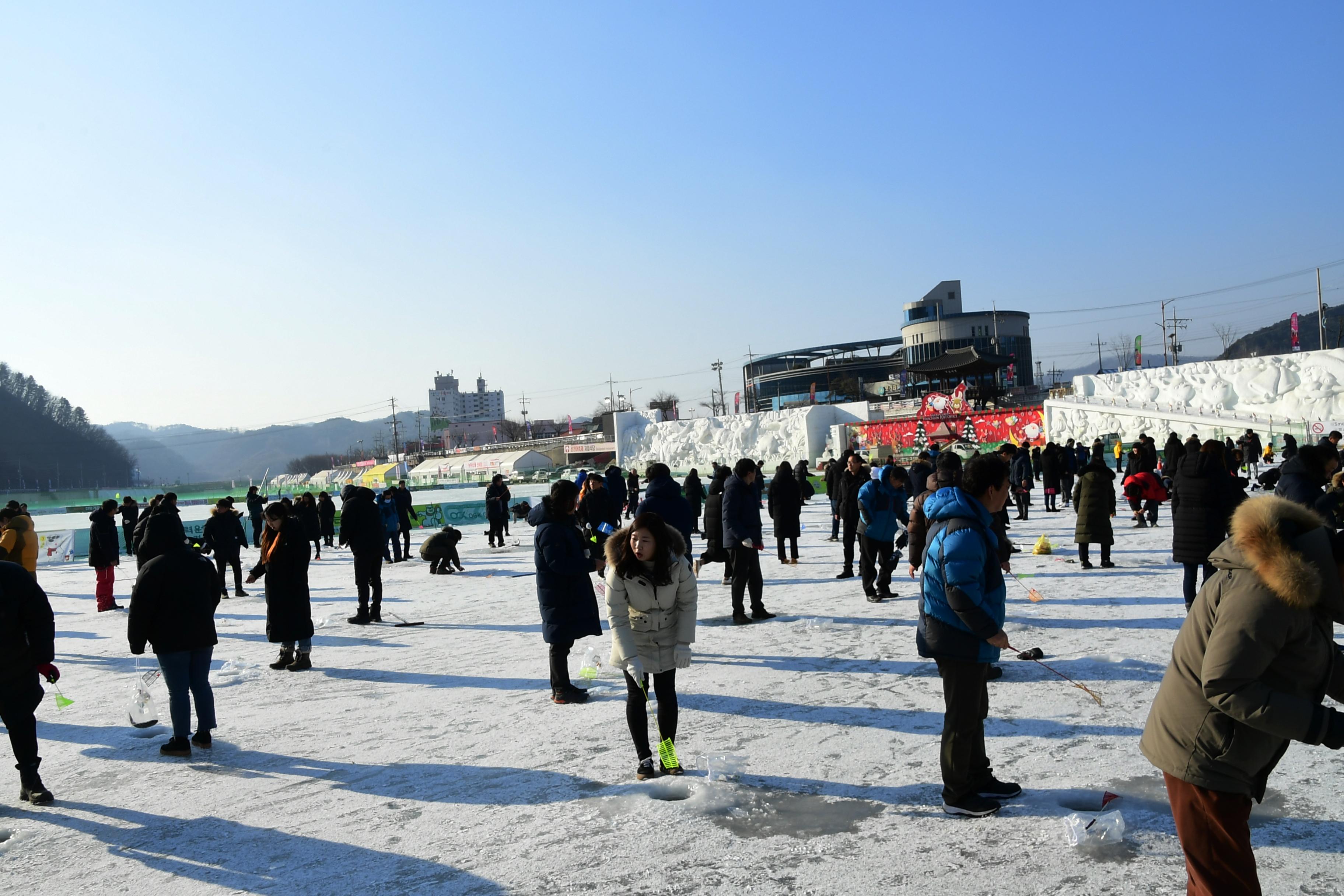 2019 화천산천어축제 공무원얼음낚시 대회 의 사진