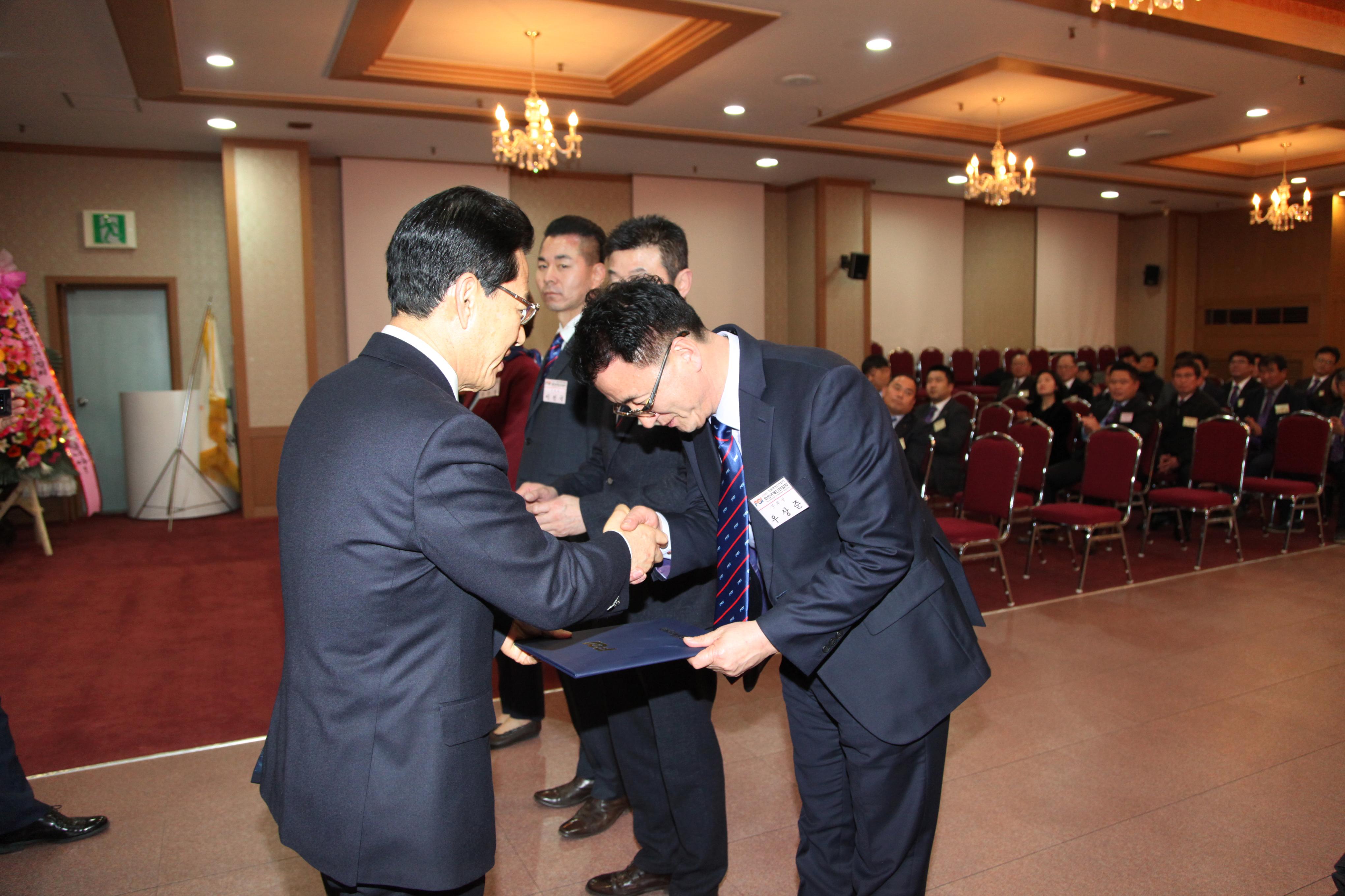 2019 화천경제인연합회 창립총회 및 초대회장 취임식 의 사진