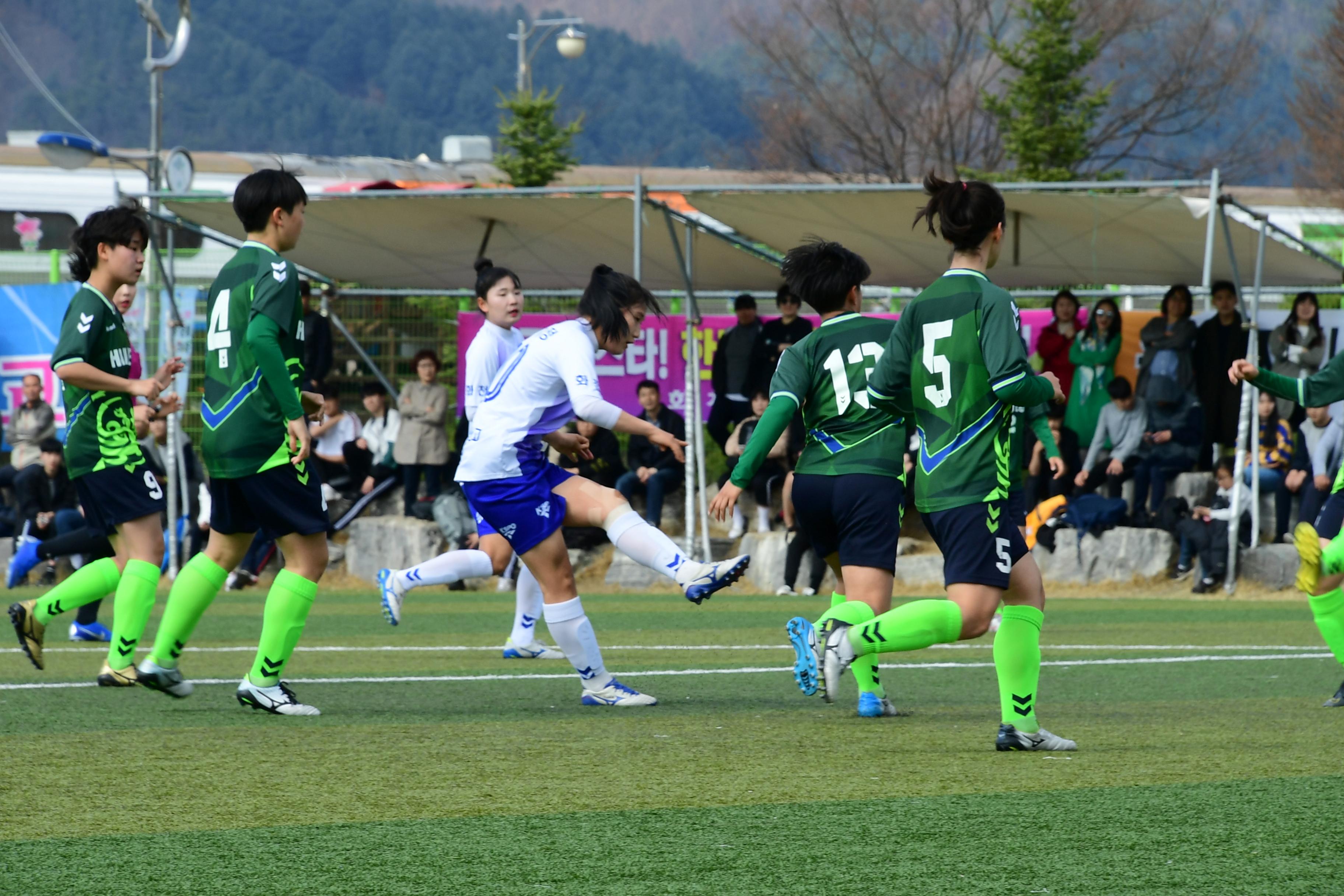 2019 춘계한국여자축구연맹전 의 사진