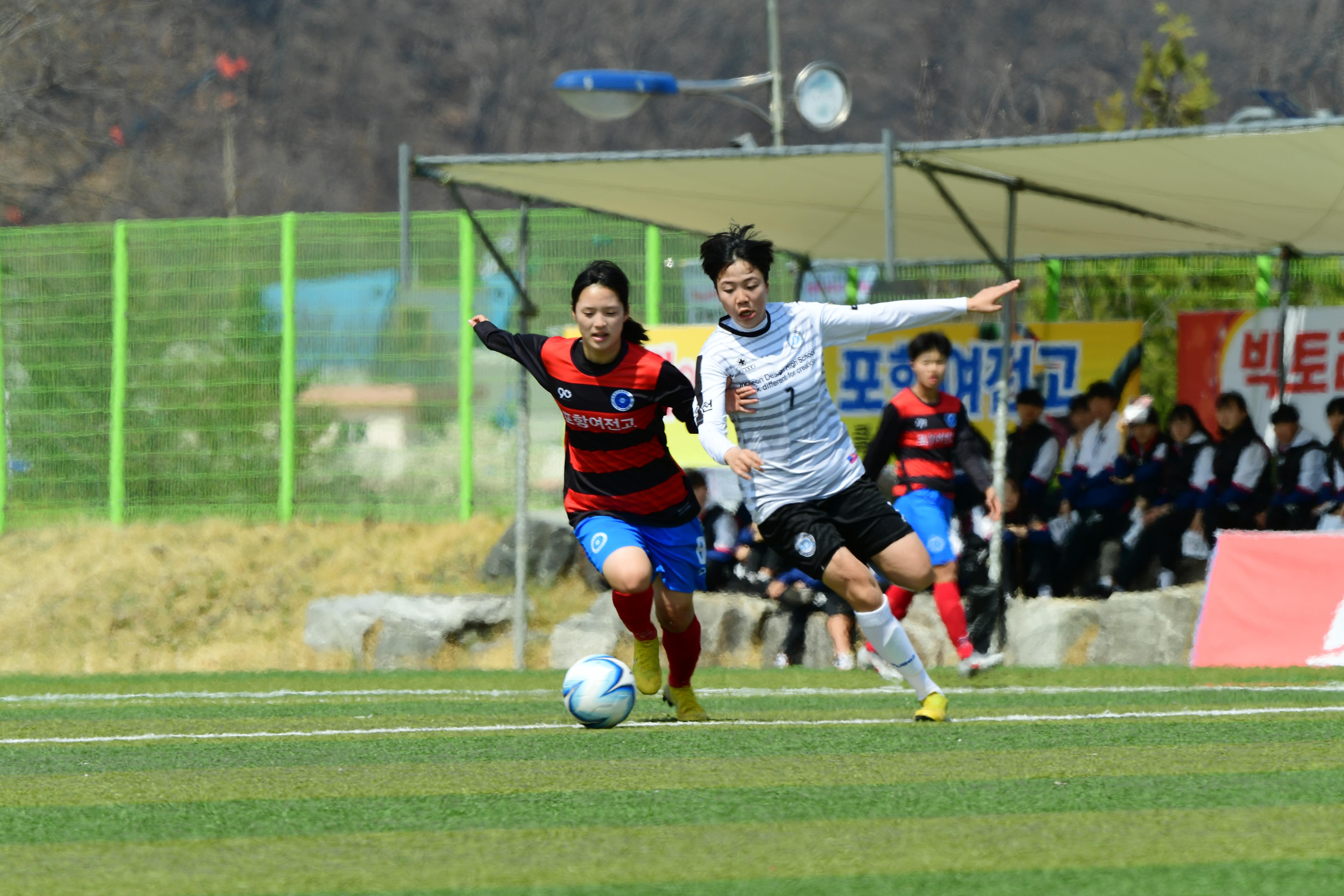 2019 춘계한국여자축구연맹전 의 사진