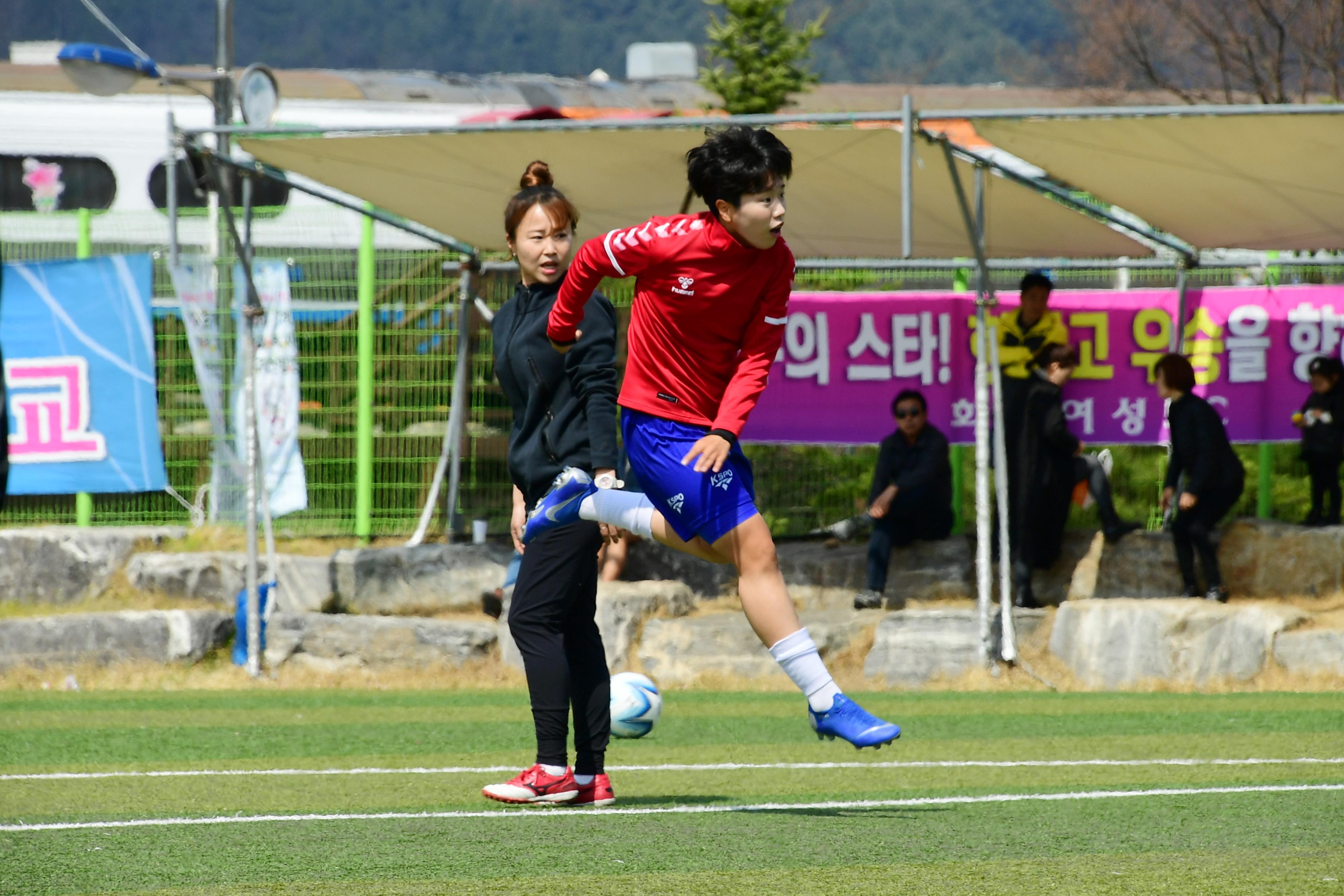 2019 춘계한국여자축구연맹전 의 사진