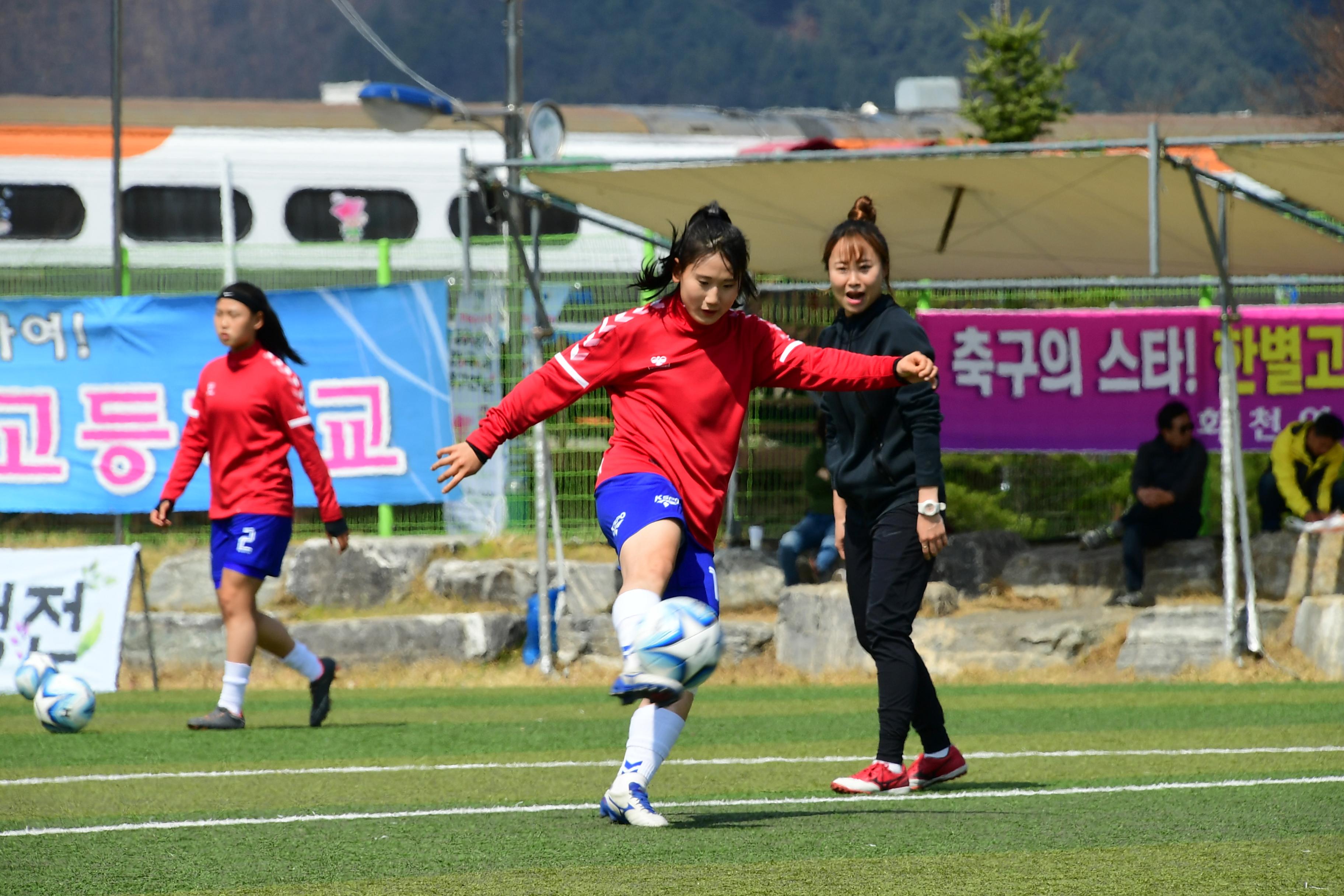 2019 춘계한국여자축구연맹전 의 사진