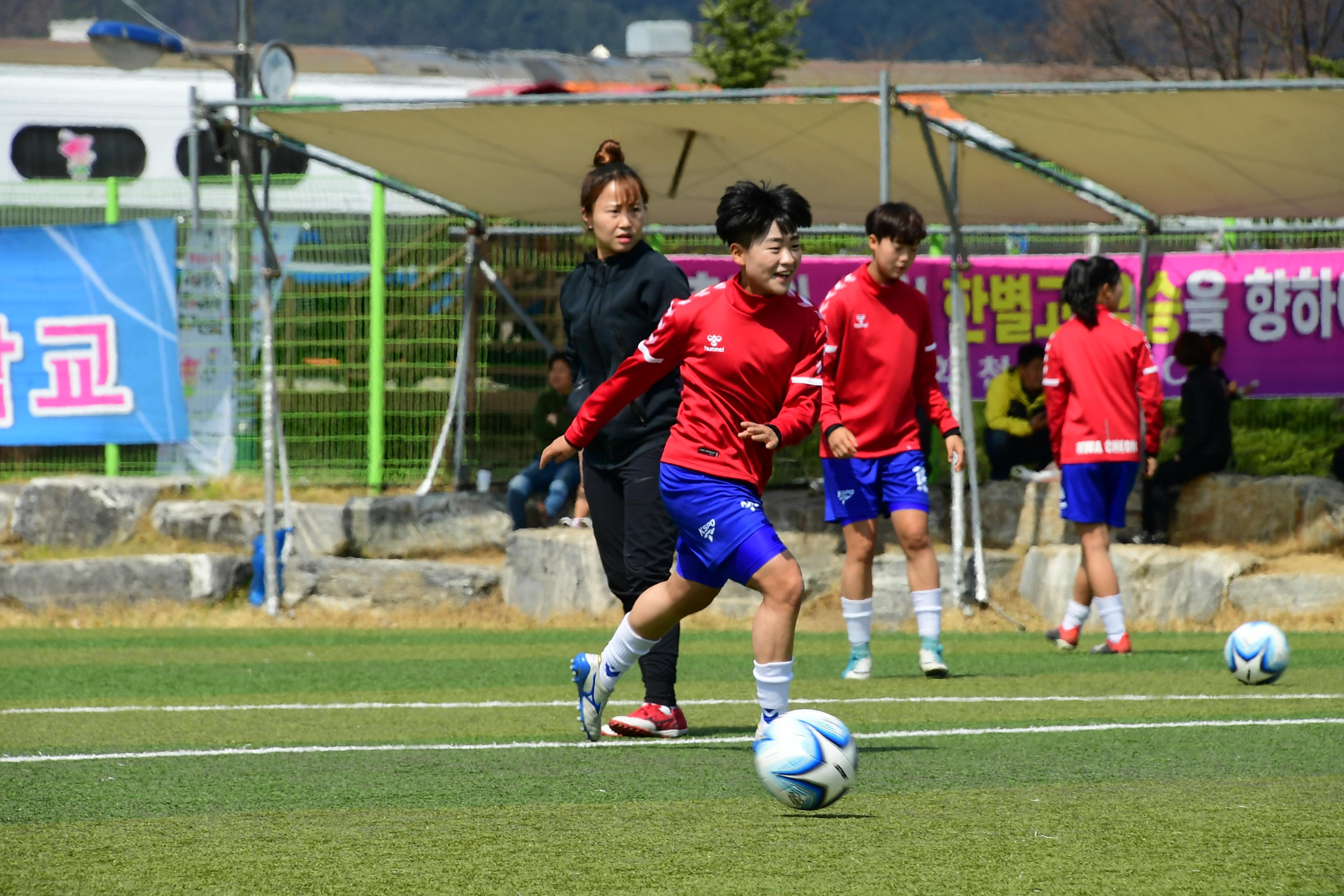 2019 춘계한국여자축구연맹전 의 사진