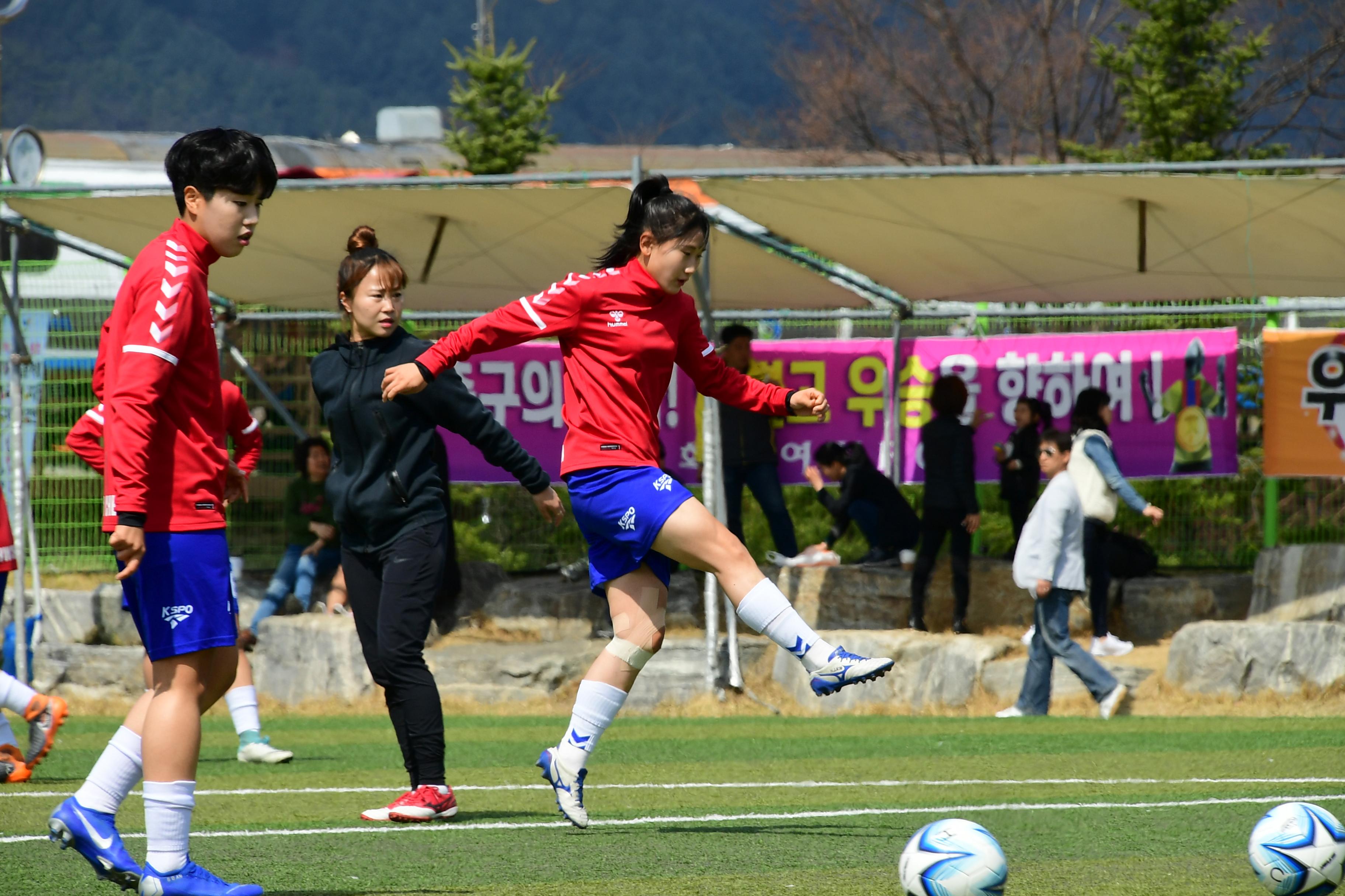 2019 춘계한국여자축구연맹전 의 사진