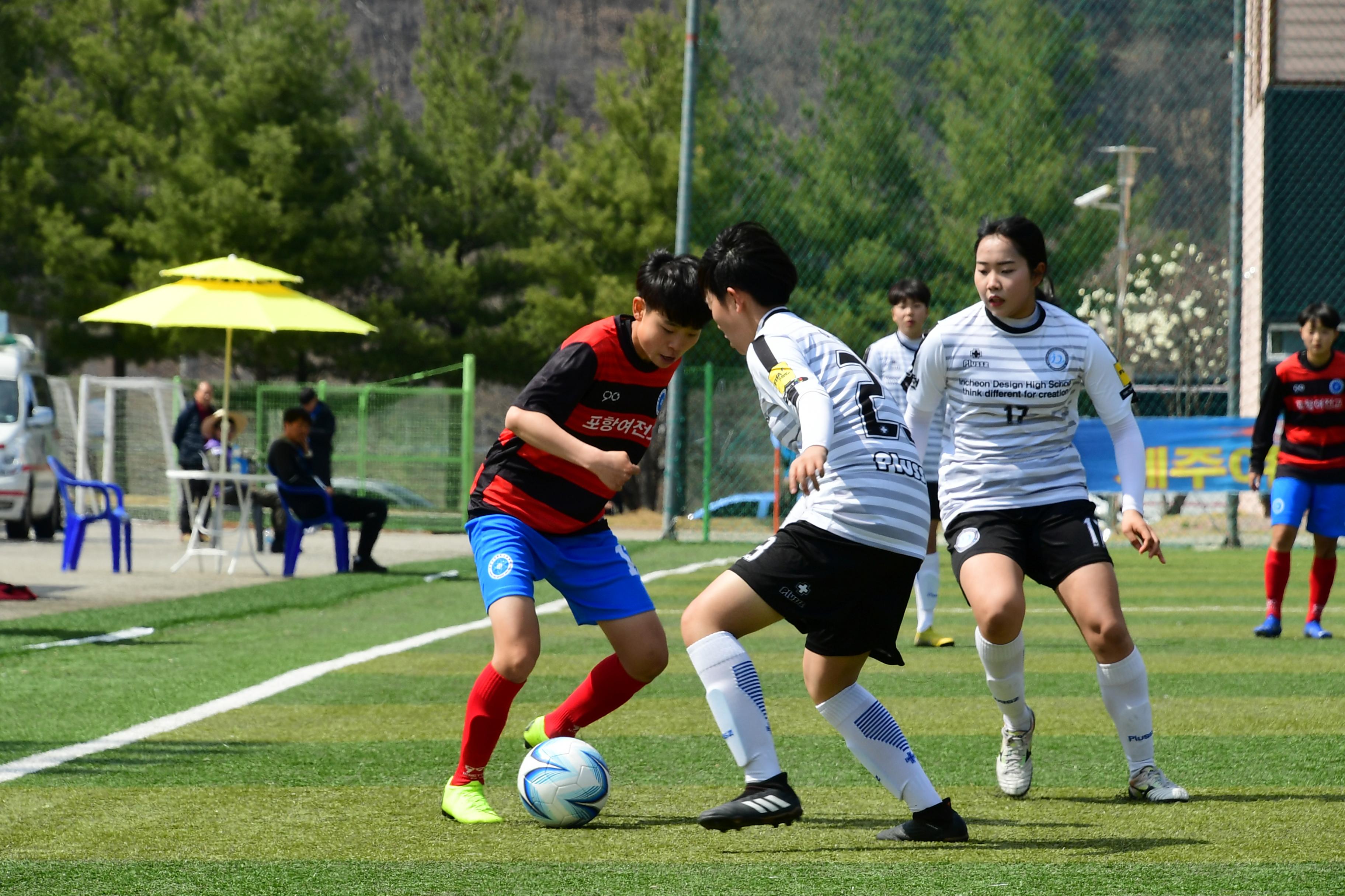 2019 춘계한국여자축구연맹전 의 사진