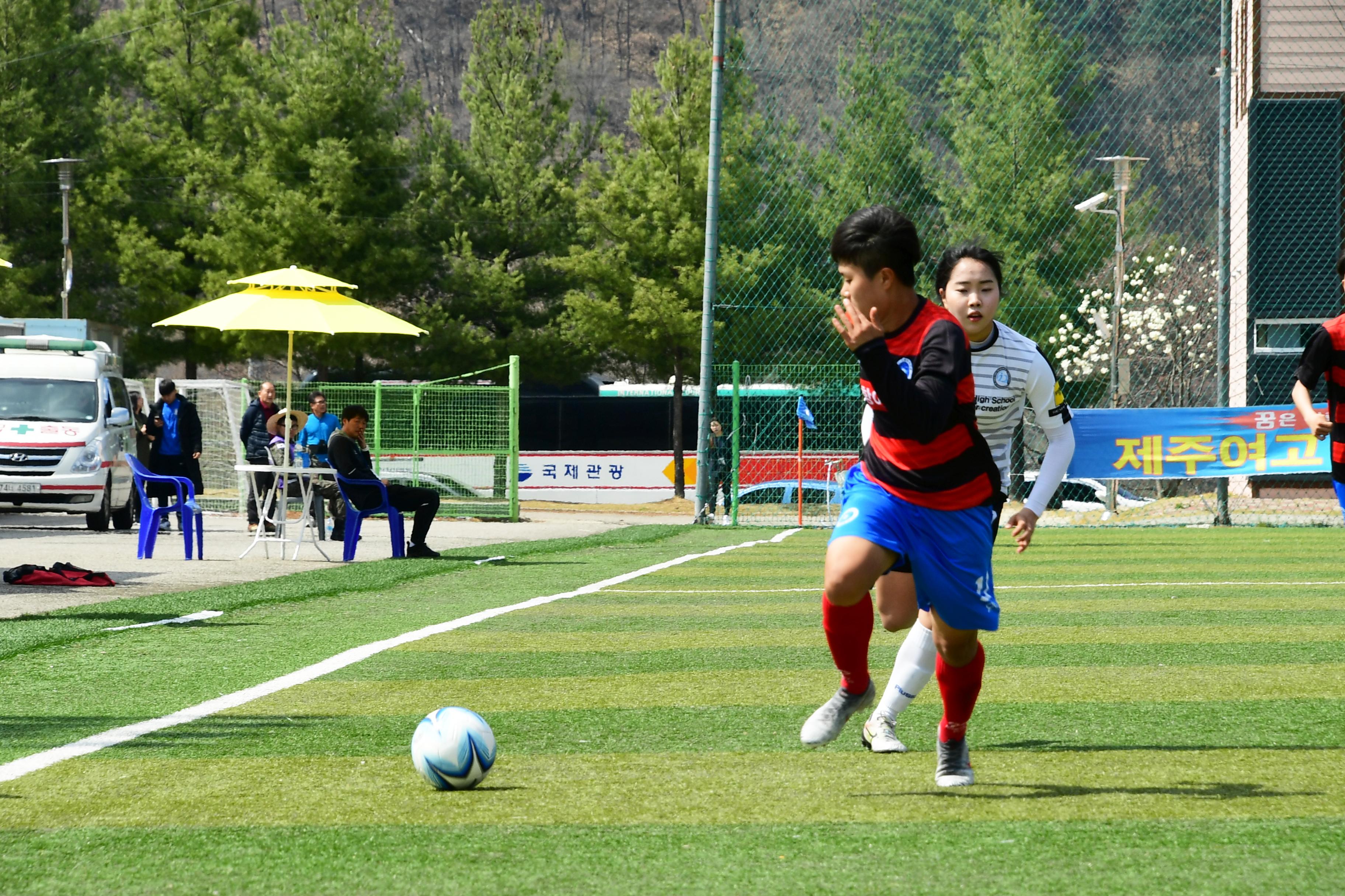 2019 춘계한국여자축구연맹전 의 사진