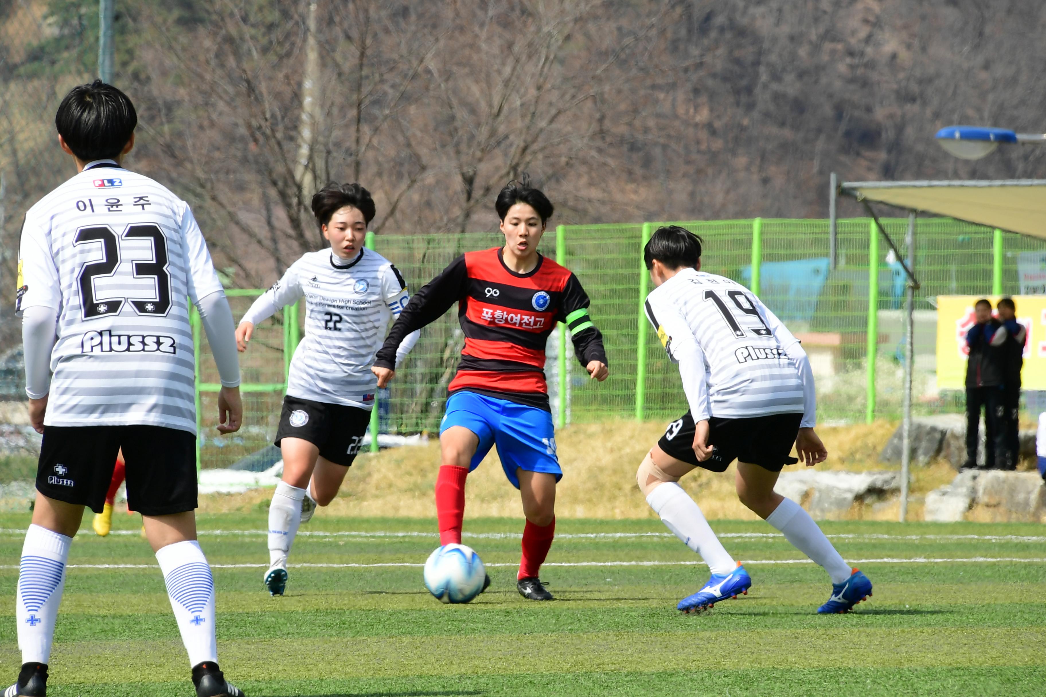 2019 춘계한국여자축구연맹전 의 사진