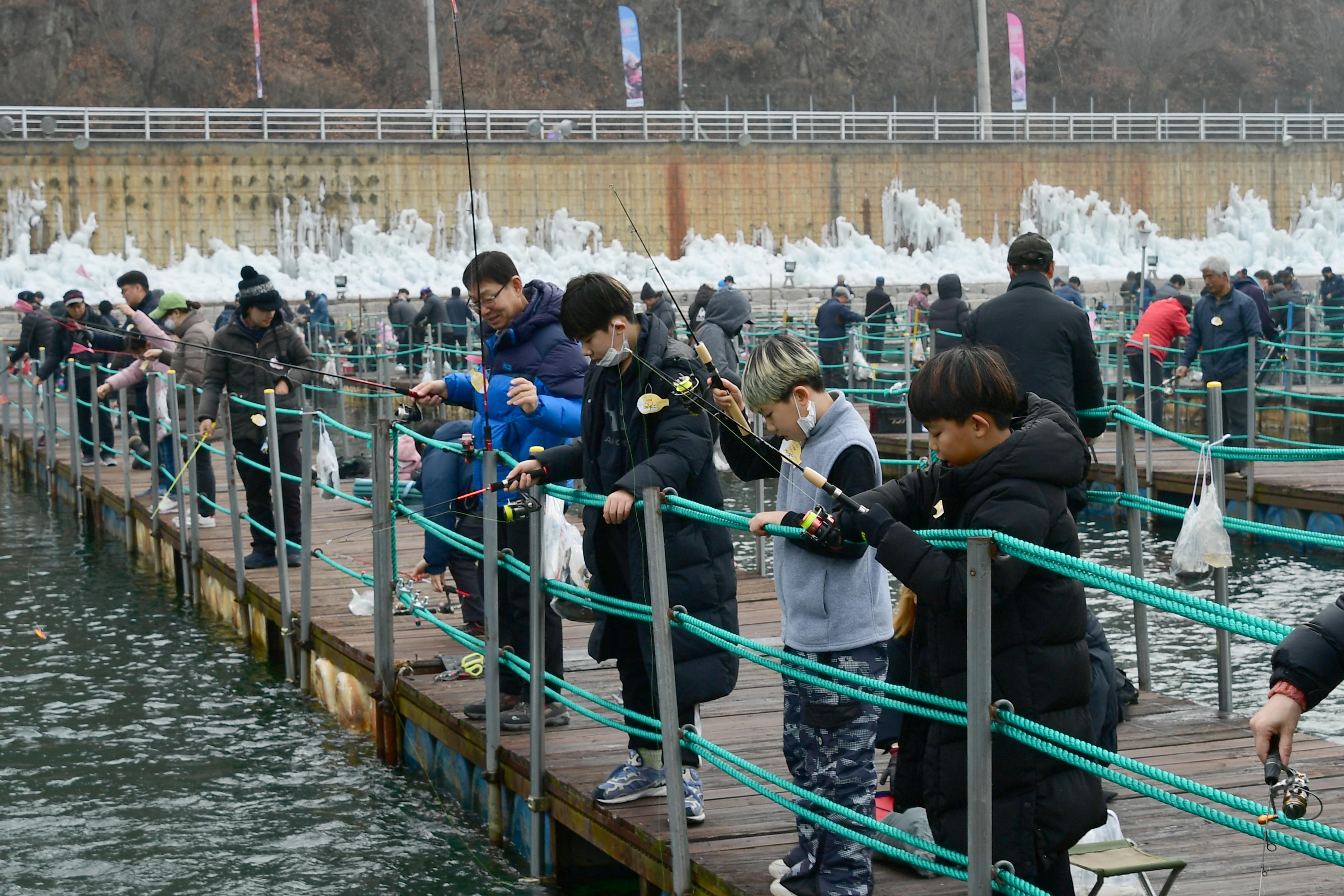 2020 화천산천어축제 산천어 수상낚시터 전경 사진