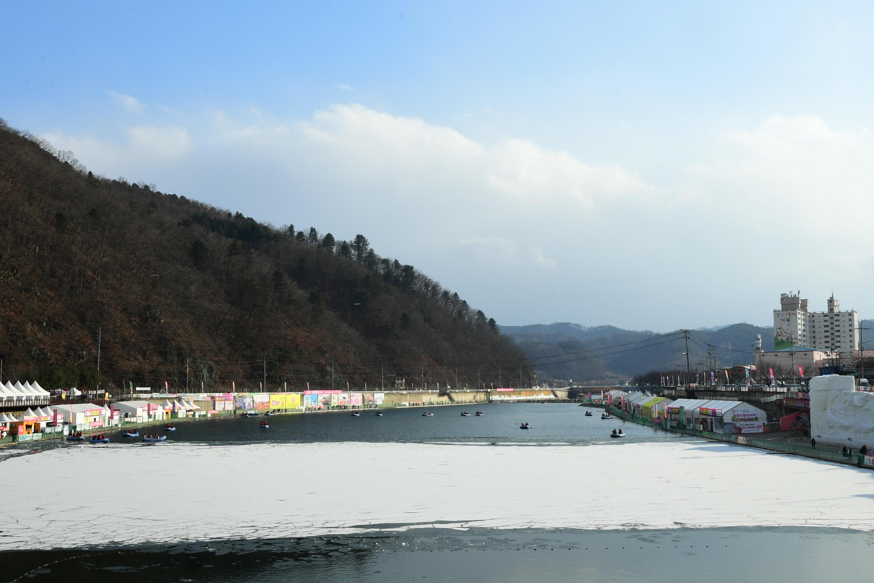 2020 화천산천어축제 산천어 선상낚시 시연회 의 사진