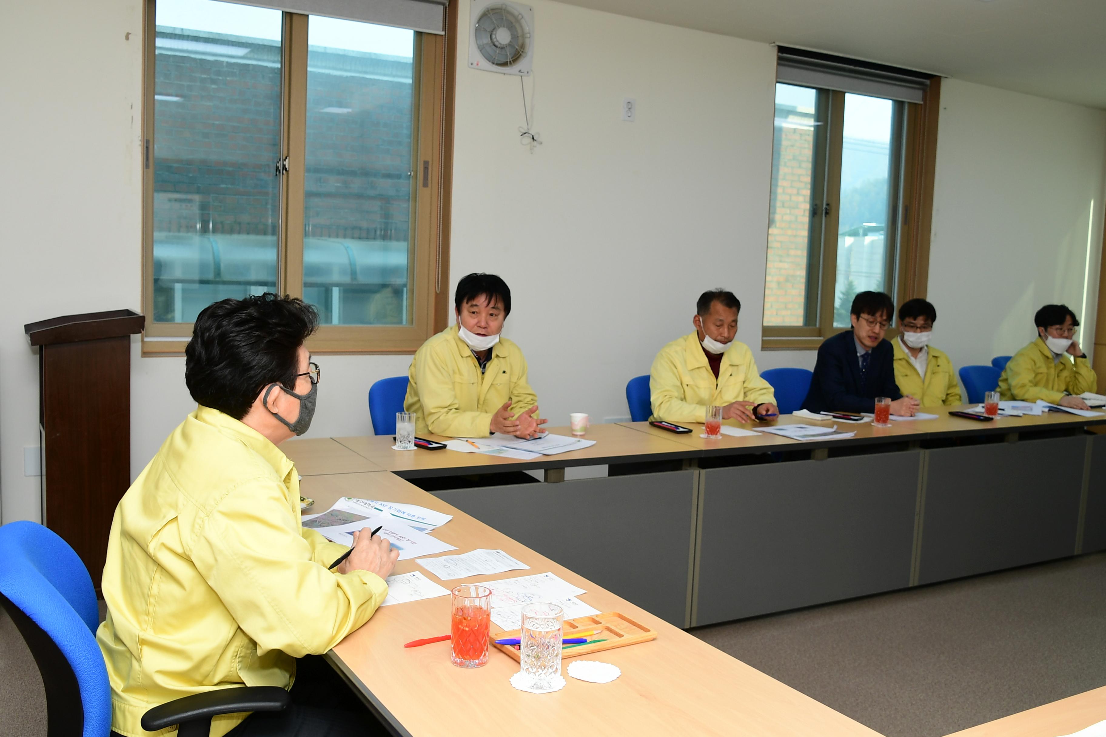 2020 아프리카 돼지열병 대응 조명래 환경부장관 현장 점검 의 사진