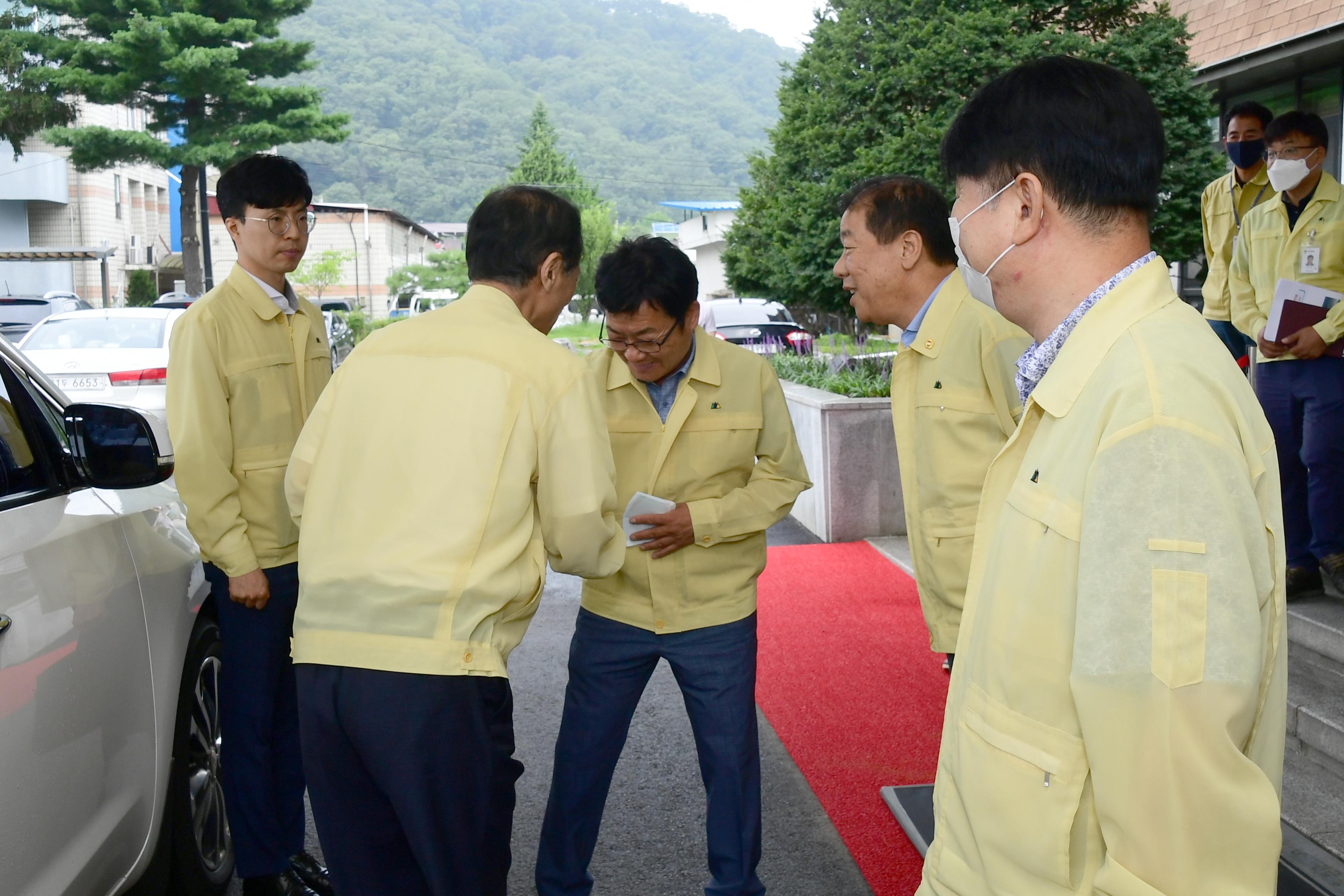 2020 최문순 강원도지사 화천군 호우피해 지역 격려 방문 의 사진